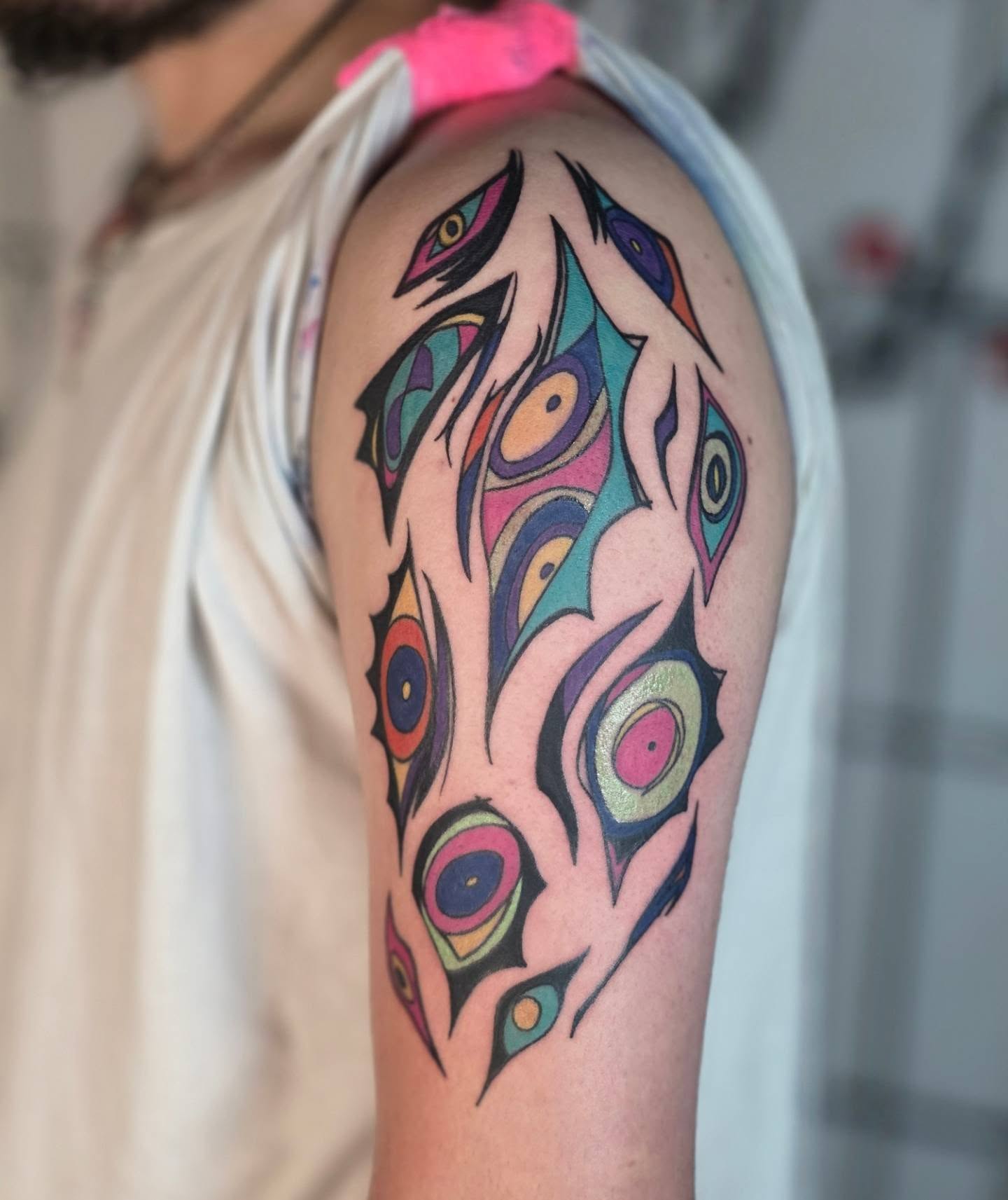 Tattoo by @yogiweebtatts — geometric