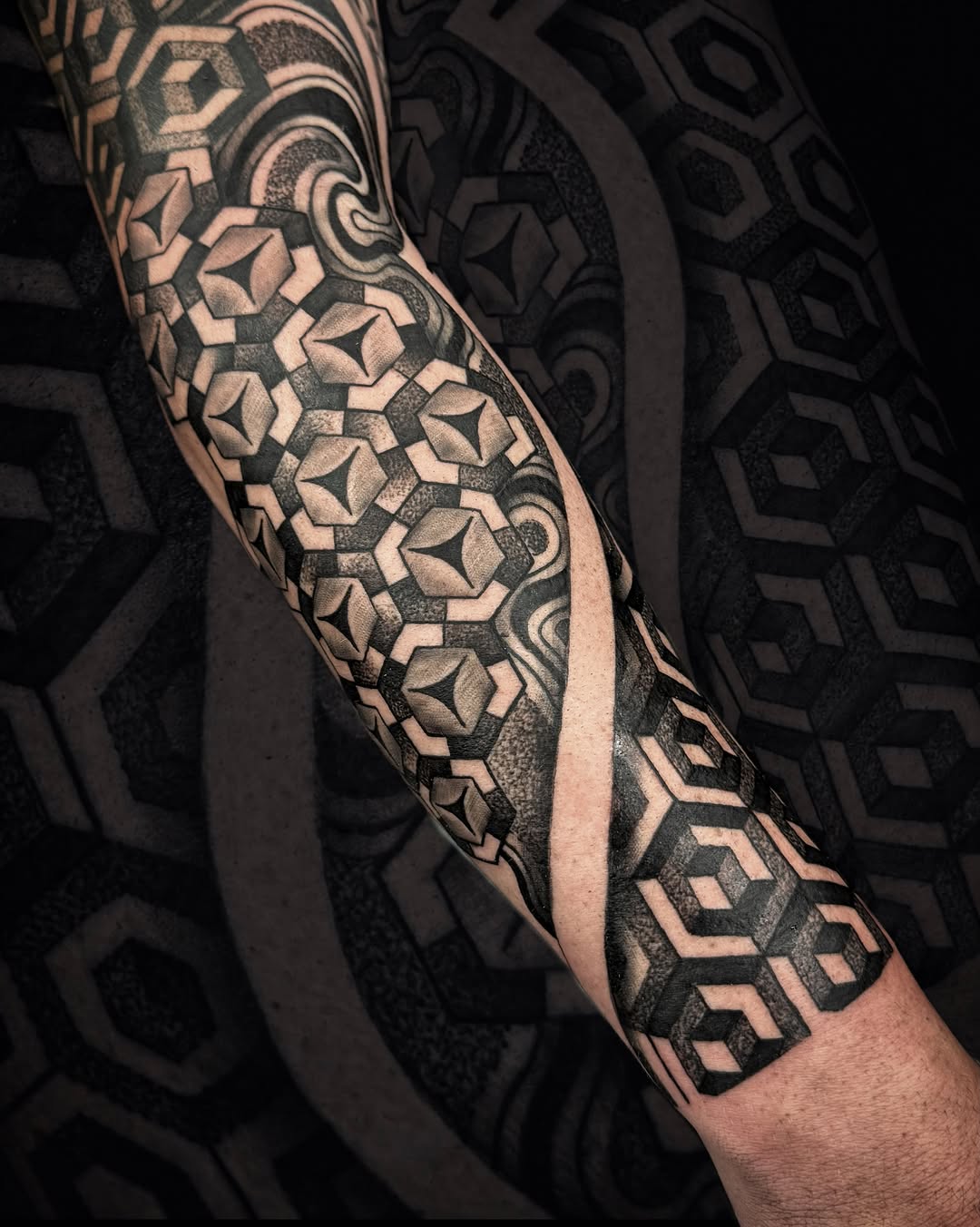 Tattoo by @julianotattoo — geometric, dotwork