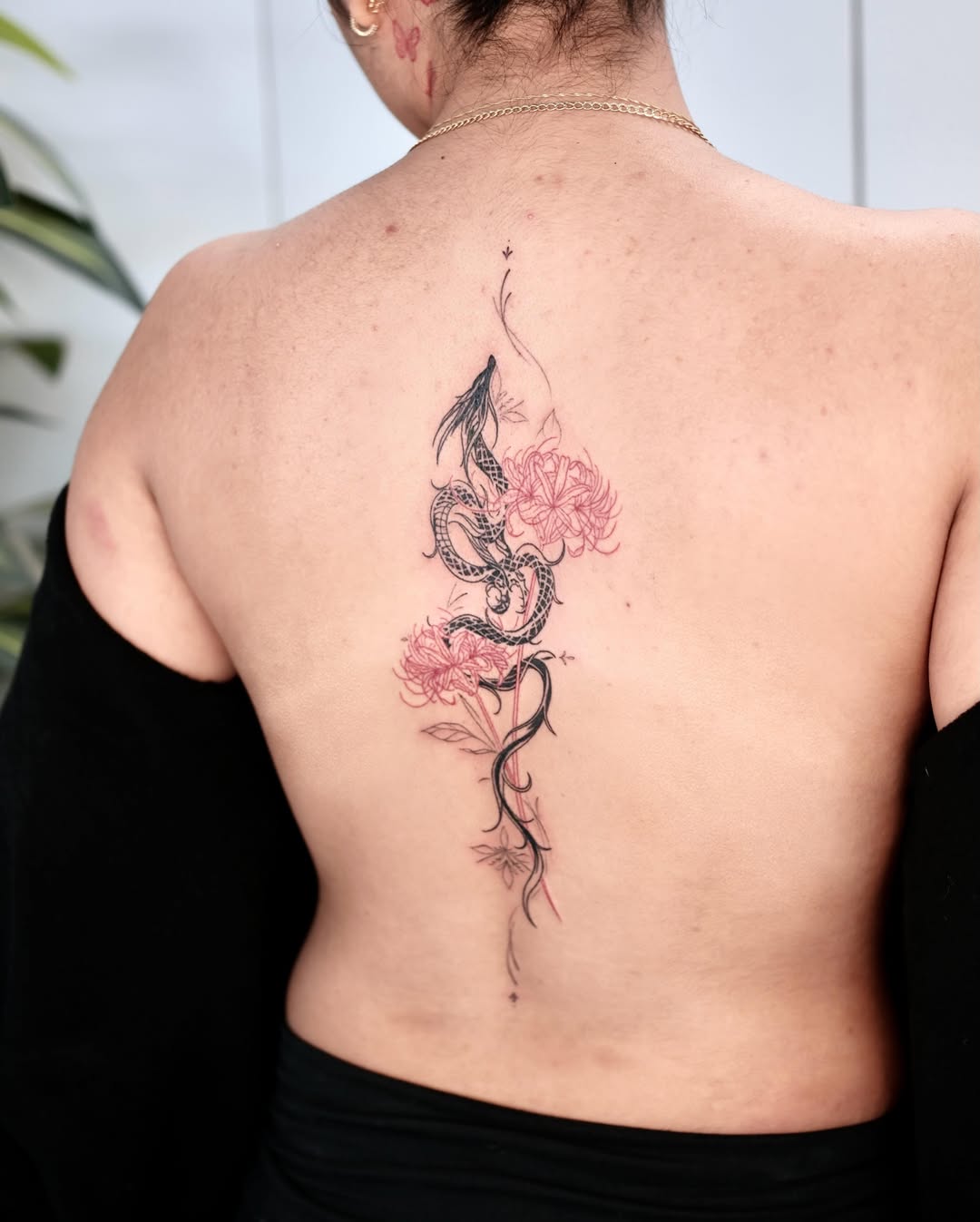 Tattoo by @tats_nina — fine_line, ornamental