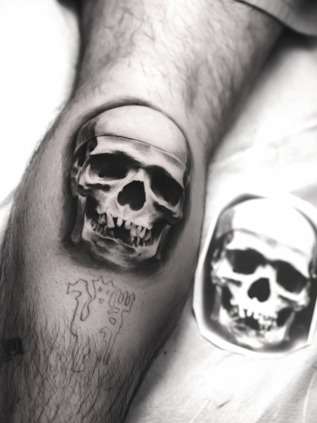 Skull realism tattoo on the thigh by Nemo 💮 Nyc, New York, New York