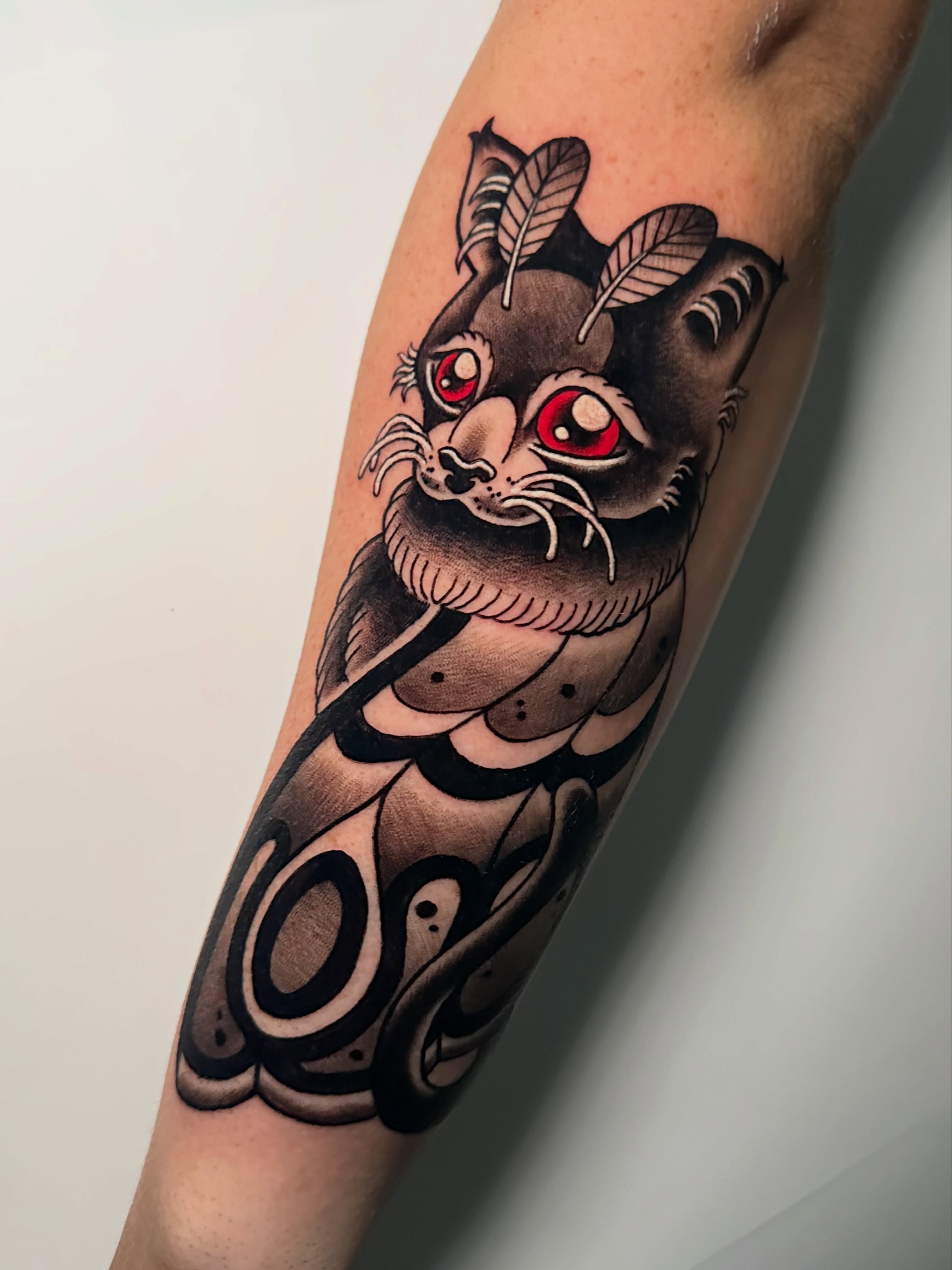 Tattoo by @happycampertattoos โ american_traditional