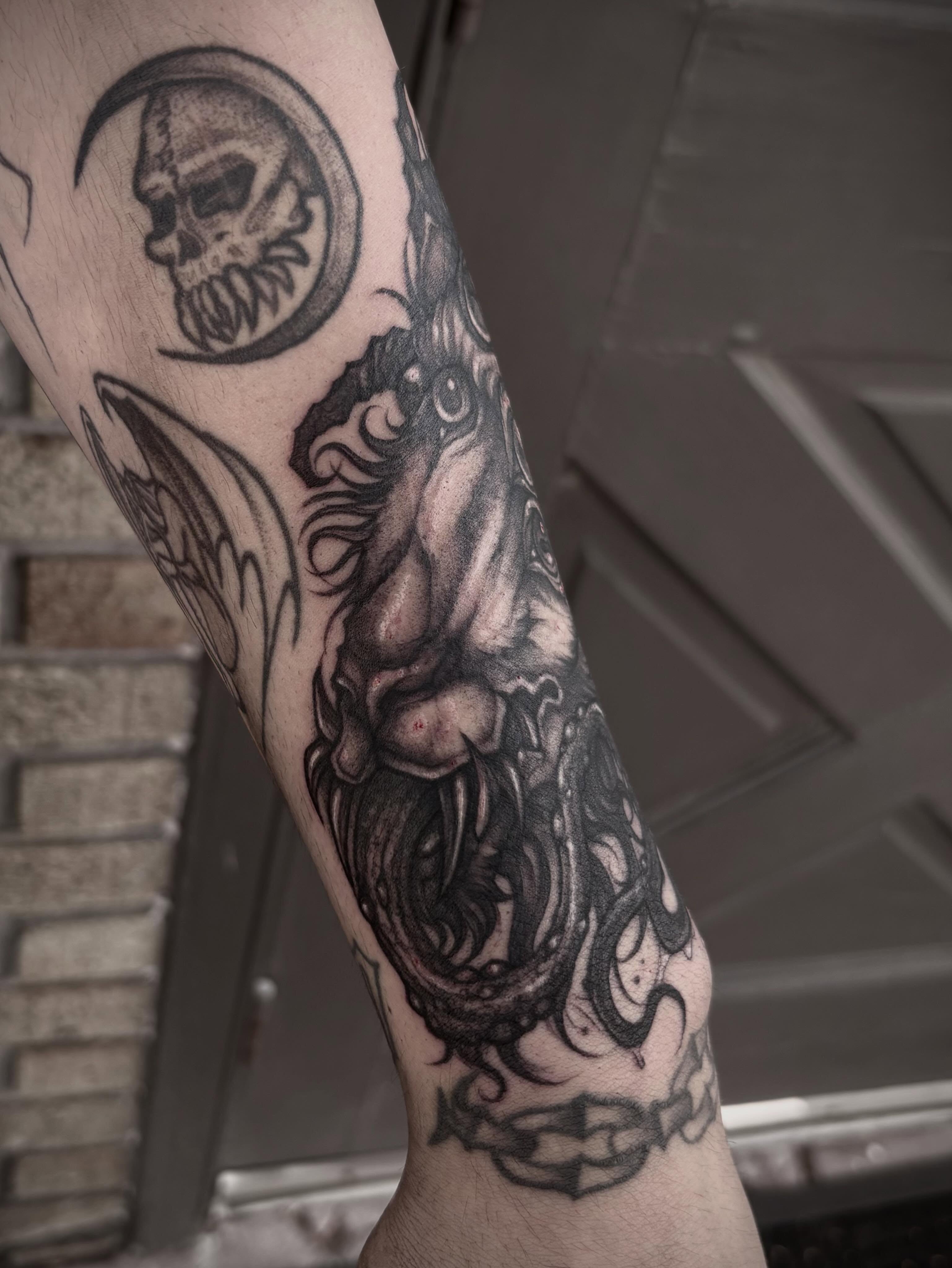 Lion realism tattoo on the forearm by ๐ท๐๐๐๐