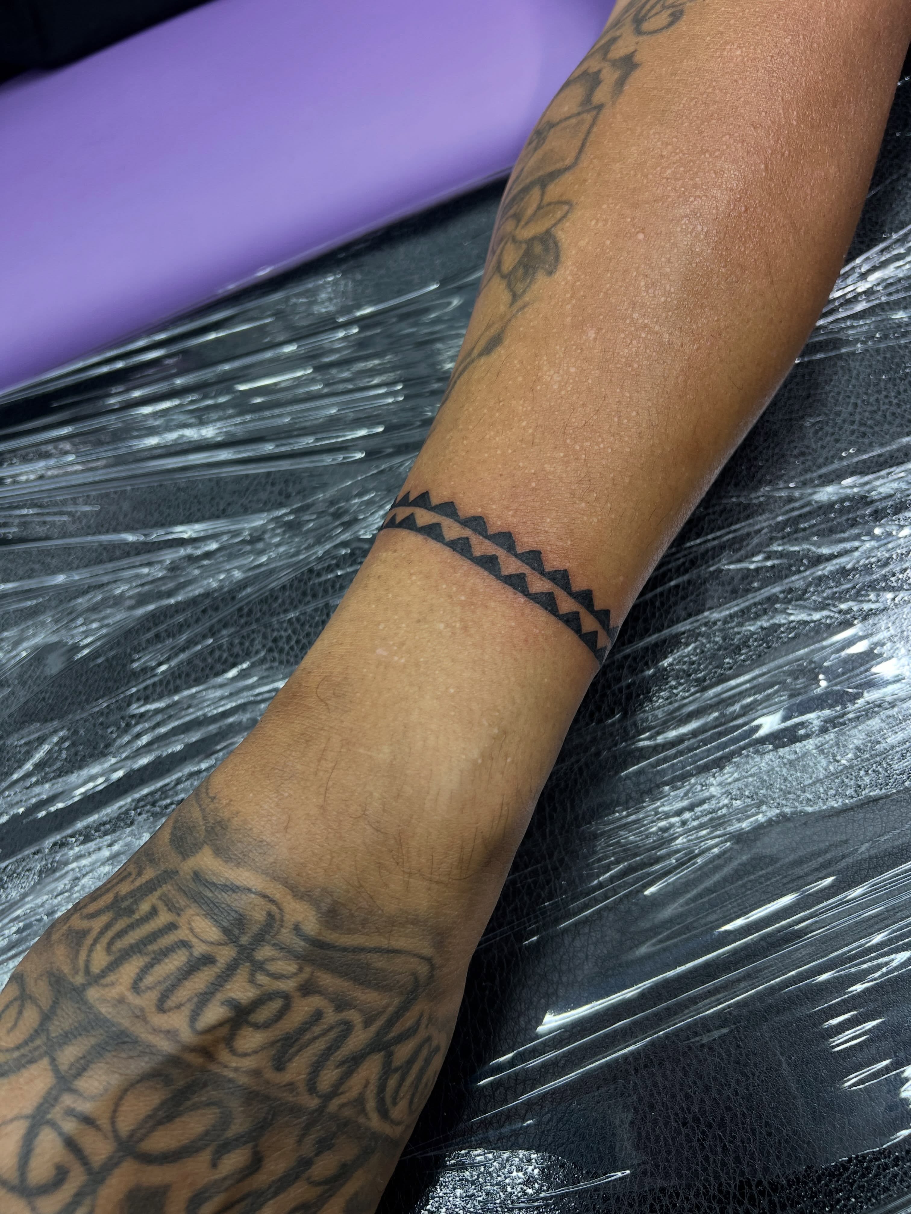 Tattoo by @tattoosbynatewebb โ geometric
