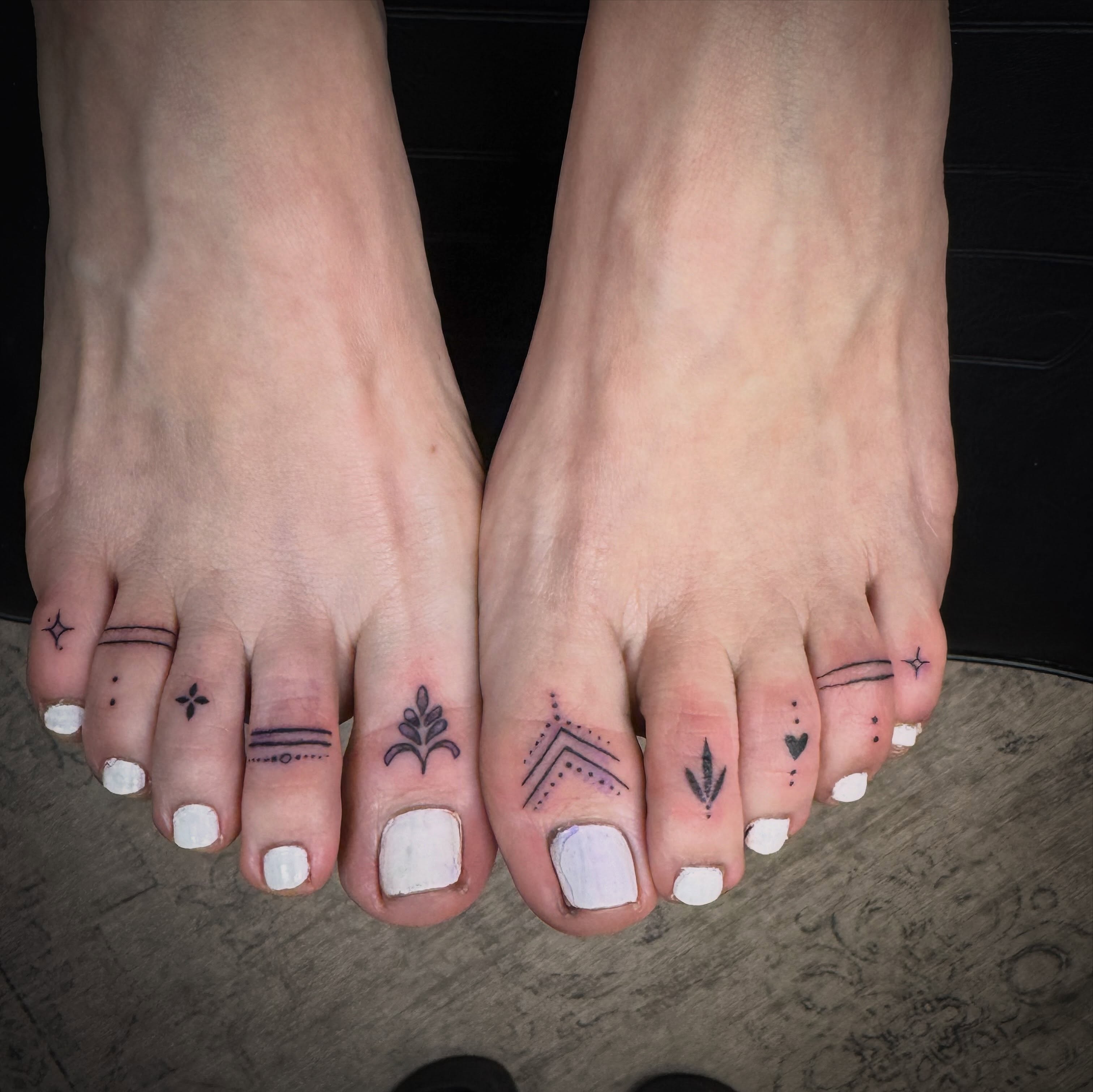 Tattoo by @evolveink.tattoos — dotwork