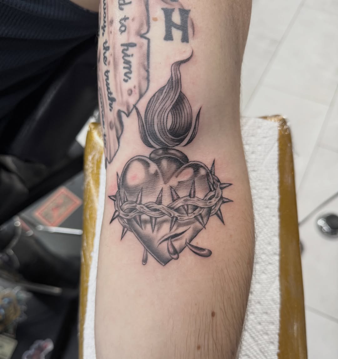 Tattoo by @jhowelltattoos — black_and_grey
