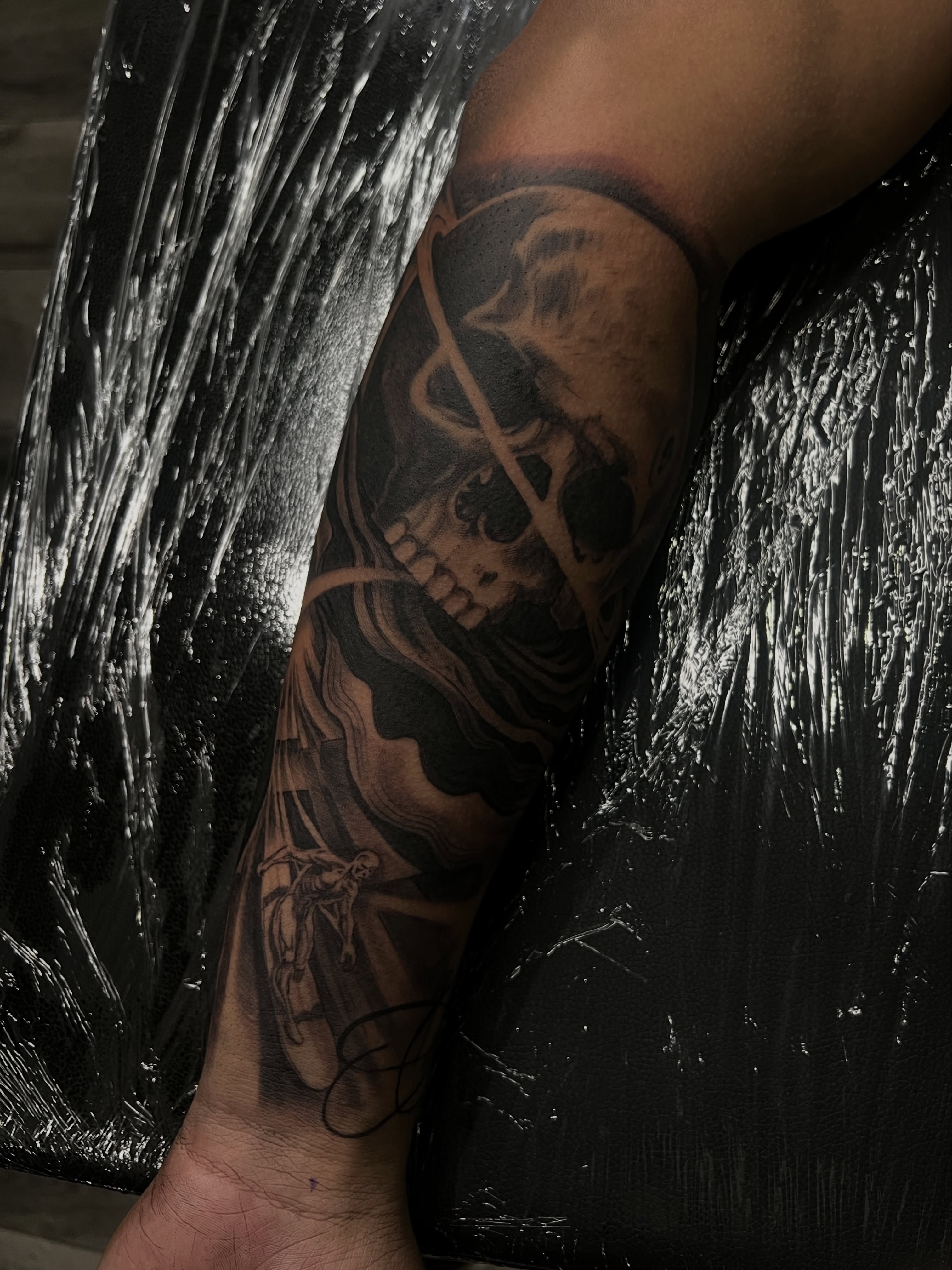 Tattoo by @mimzipma — black_and_grey, realism