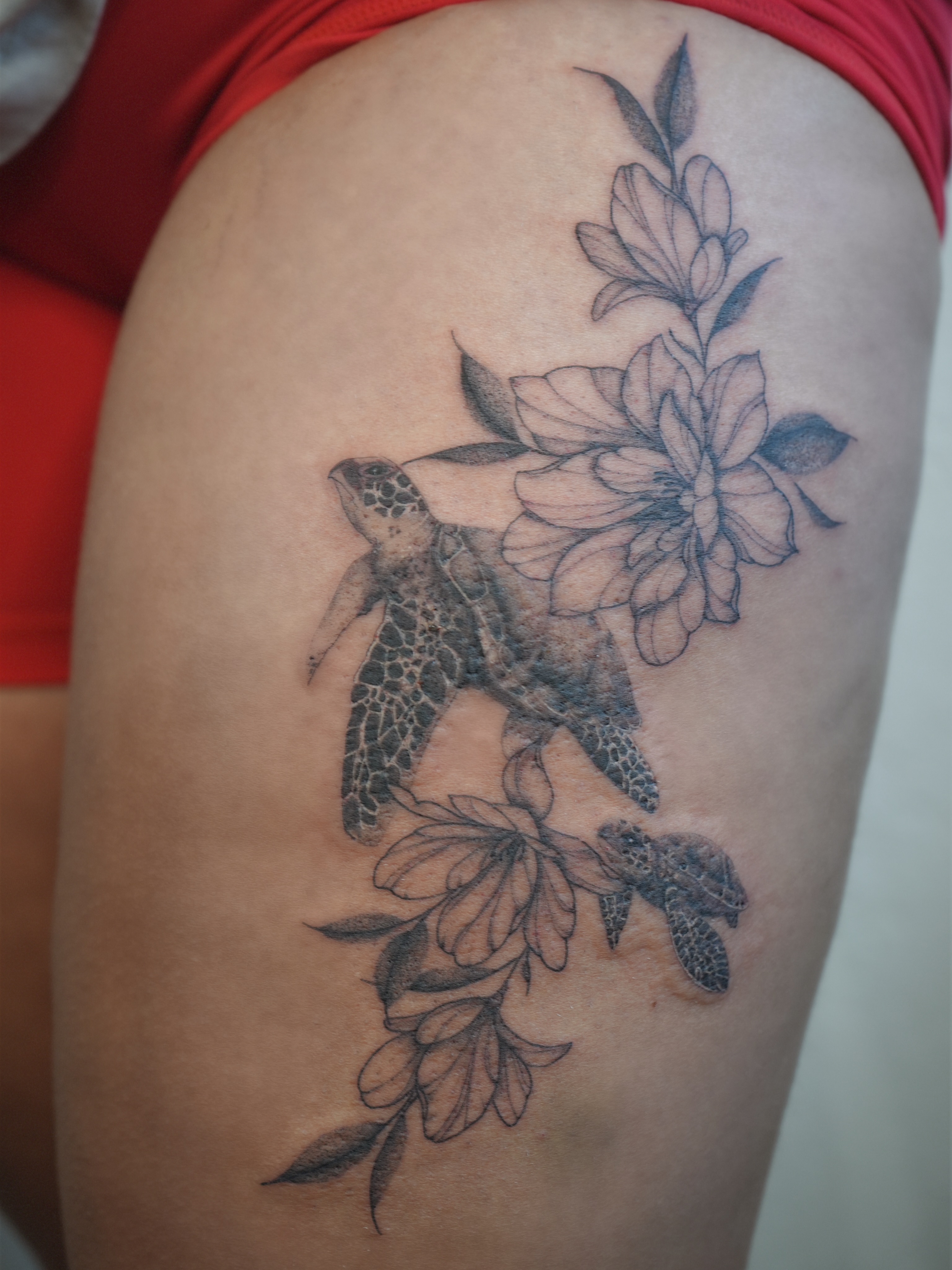 Tattoo by @burningrebelliontattoo β black_and_grey