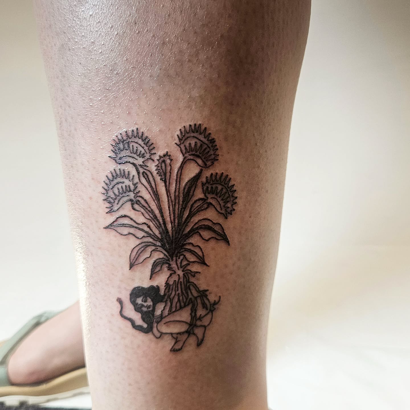 Tattoo by @ammyfoste — black_and_grey