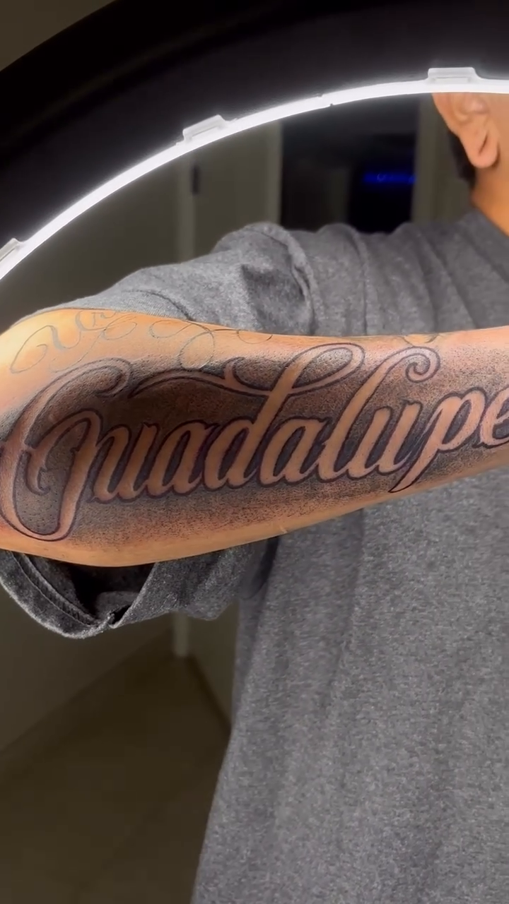 Guadalupe lettering script tattoo by Las Vegas Tattoo Artist ๐ฒโ๏ธ