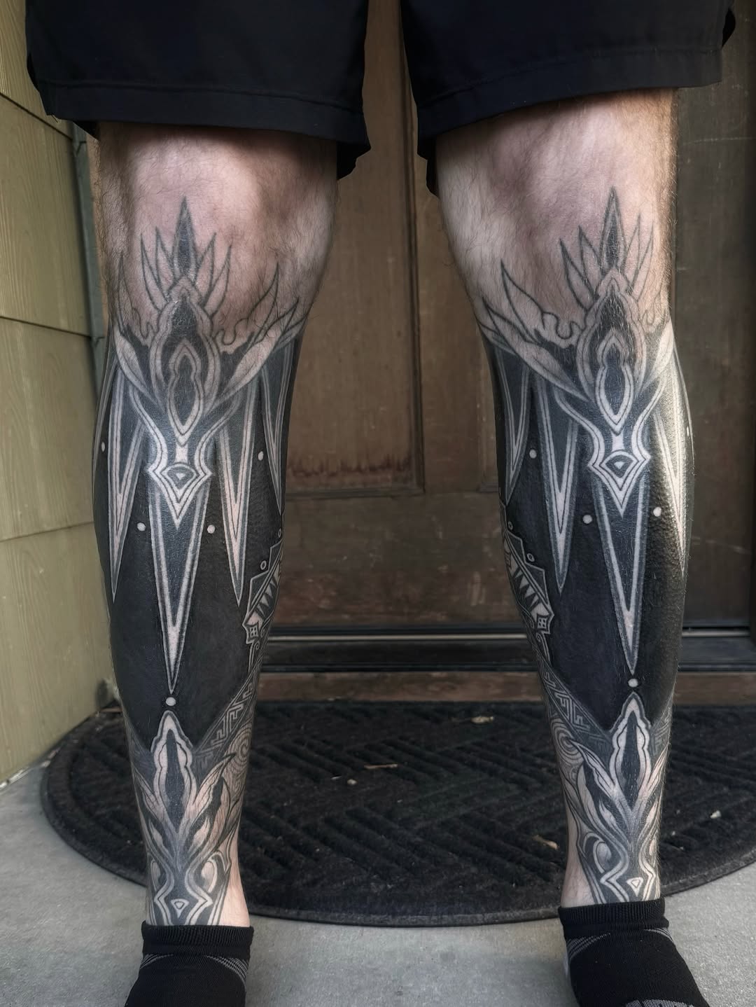 Tattoo by @sanctumsenunatattoo — blackwork, geometric