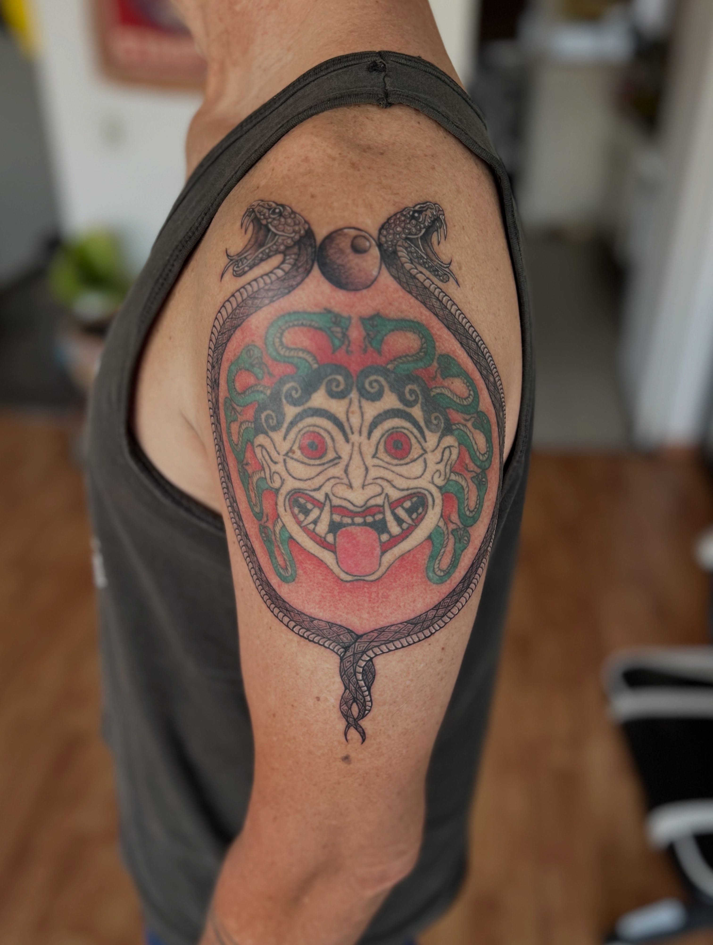 Medusa neo-traditional tattoo on the shoulder by Barro