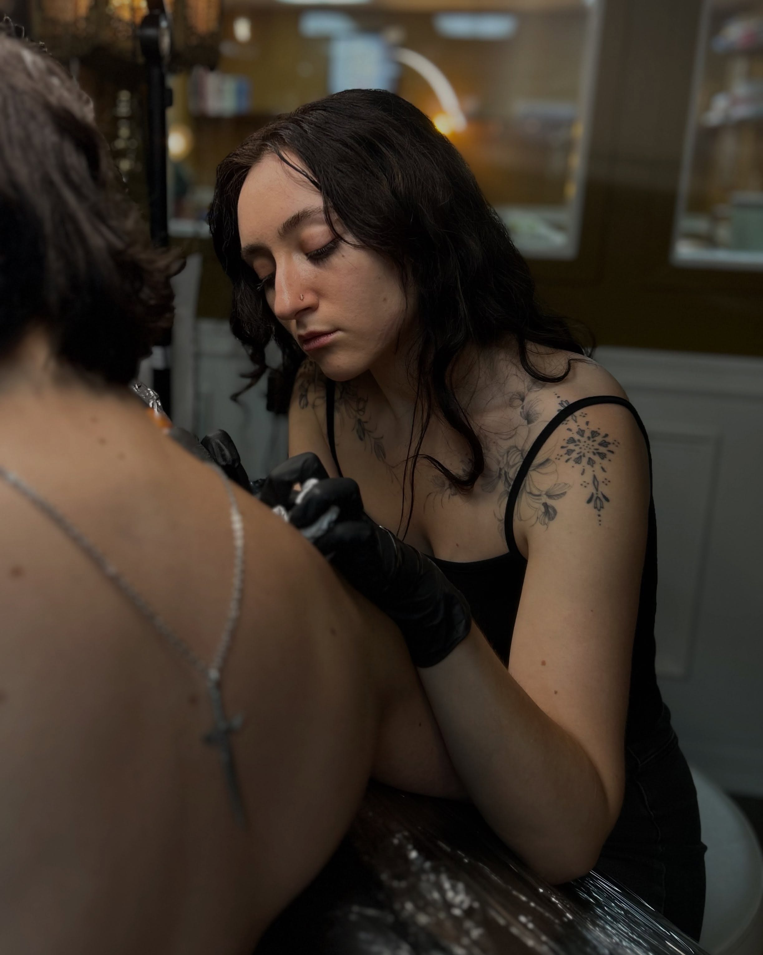 Floral design black and grey tattoo on the shoulder by ༻❁༺ ⟡ 𝑳𝒊𝒗 𝑪𝒆𝒍𝒆𝒔𝒕𝒆 ⟡ ༻❁༺