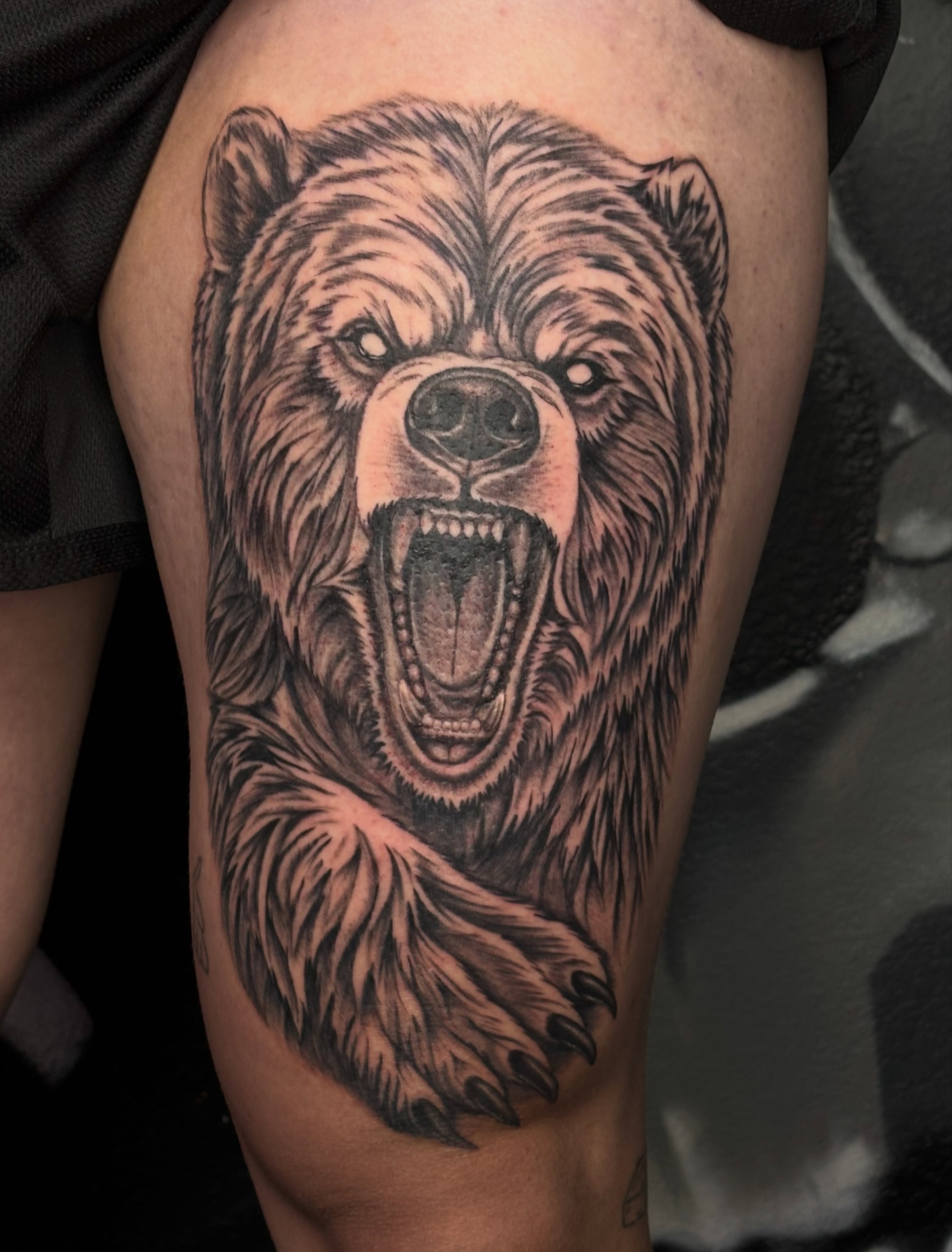 Bear realism tattoo on the thigh by Las Vegas Tattoo Artist