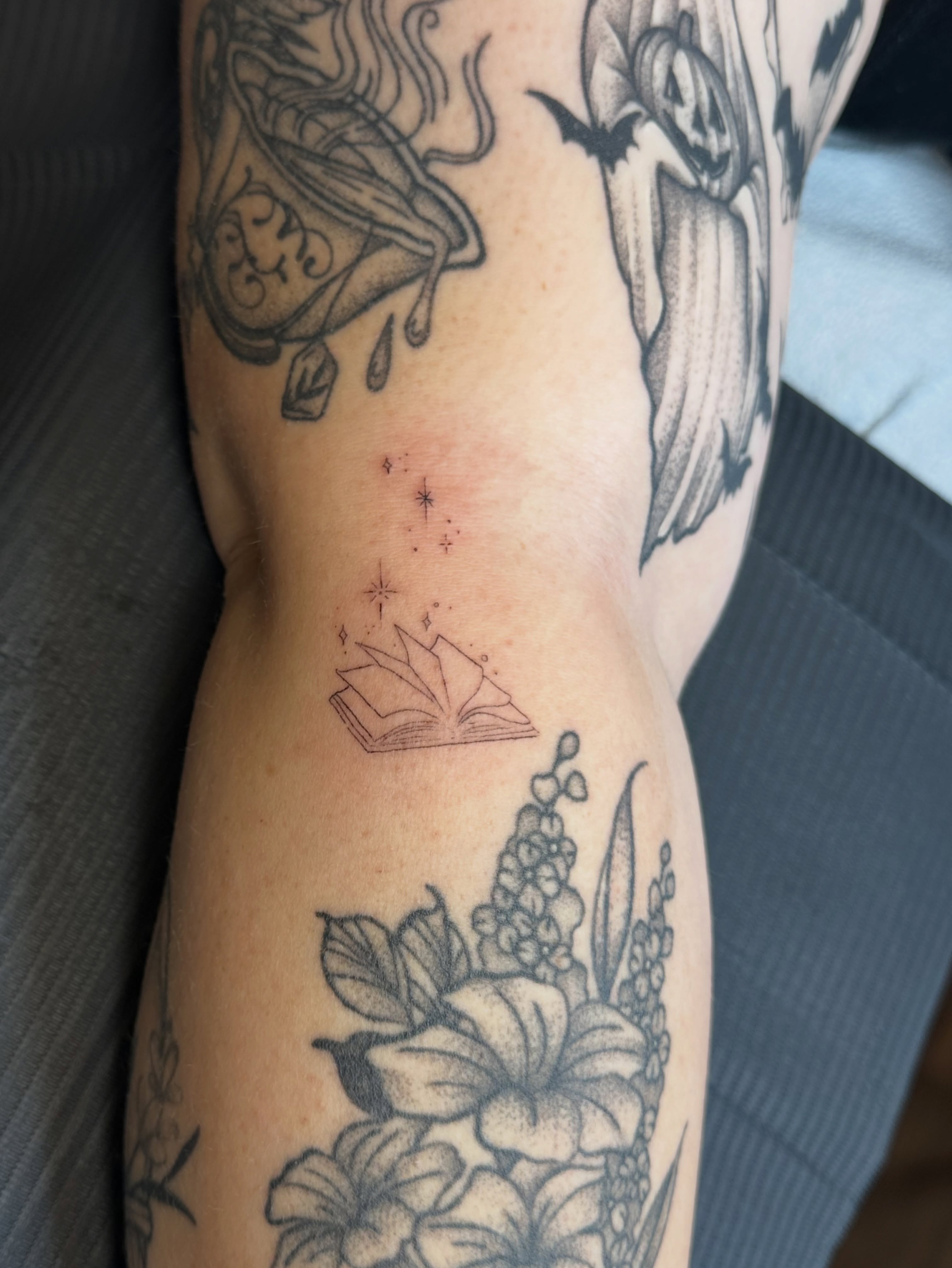 Tattoo by @gnarlaur_tattoos — dotwork