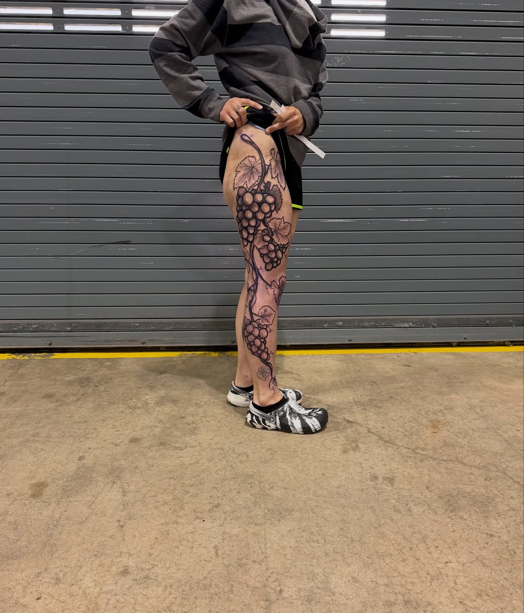 Grapes and leaves realism tattoo on the leg by Abbie Kaitlynn Taylor, Dayton, Ohio
