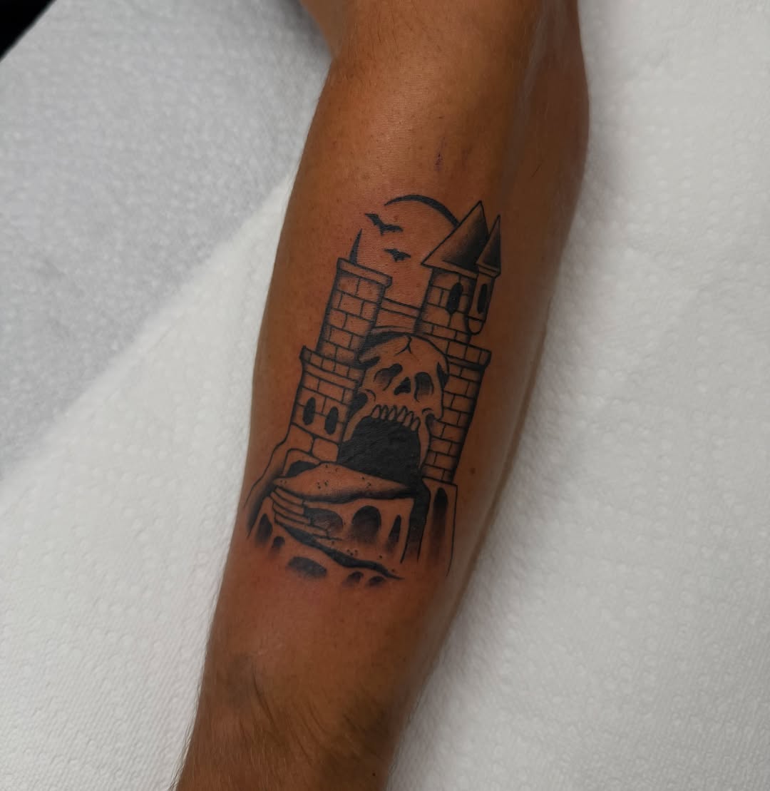 Tattoo by @afondi — black_and_grey