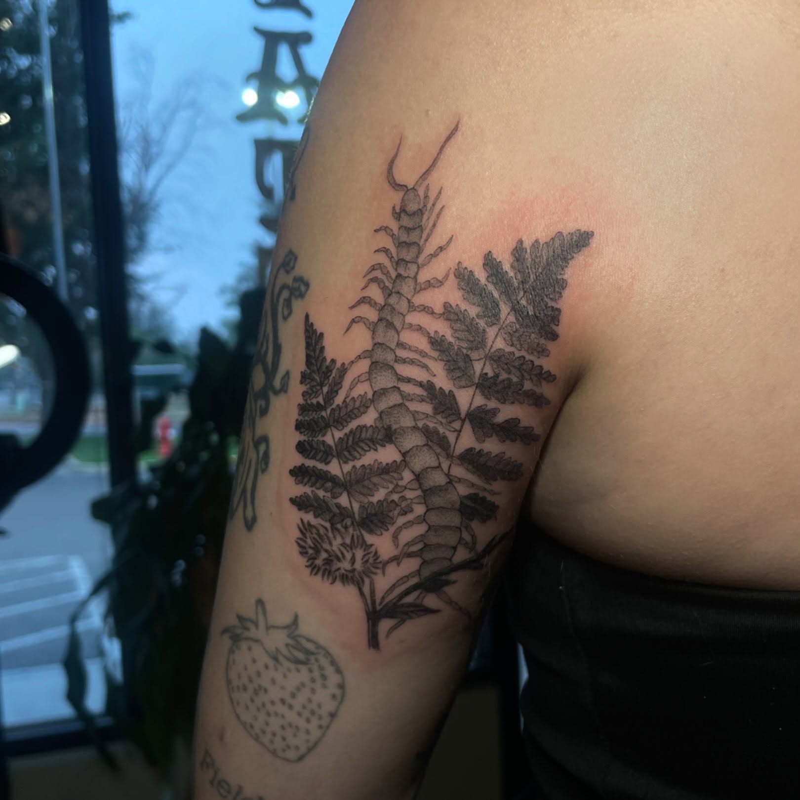 Tattoo by @trisaratoptattoos β black_and_grey