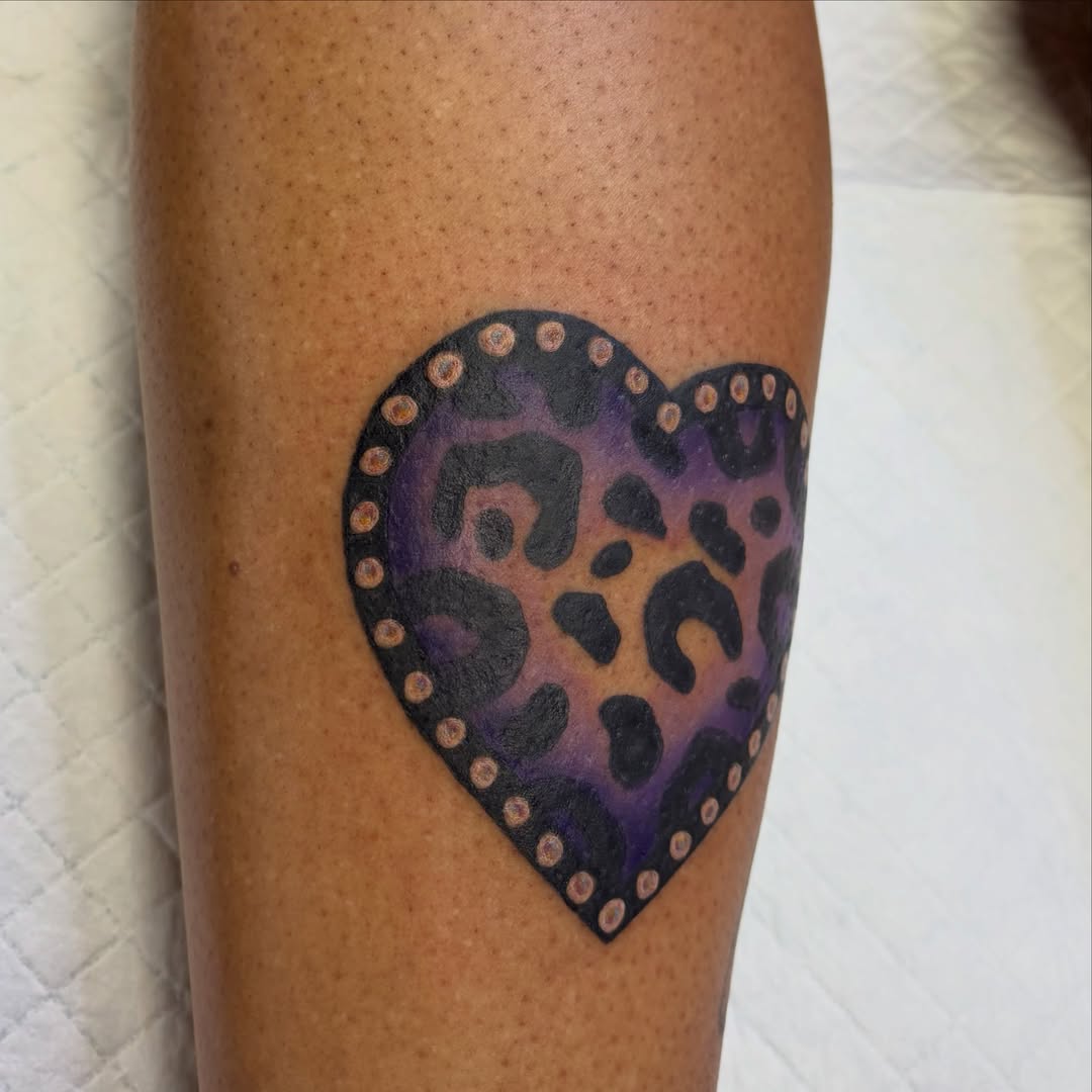 Tattoo by @haileyhermo — dotwork