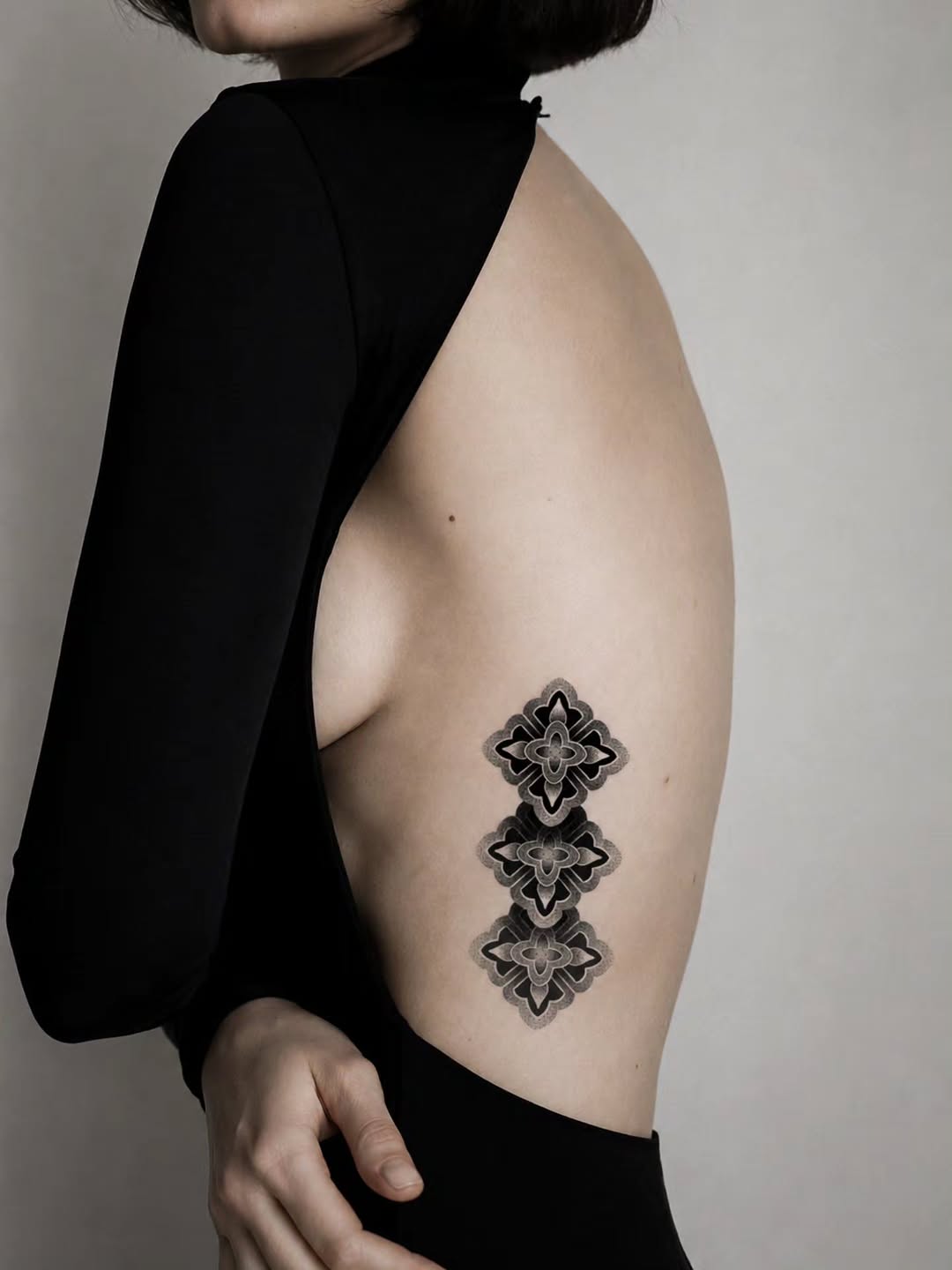Tattoo by @toa_monti — geometric, dotwork