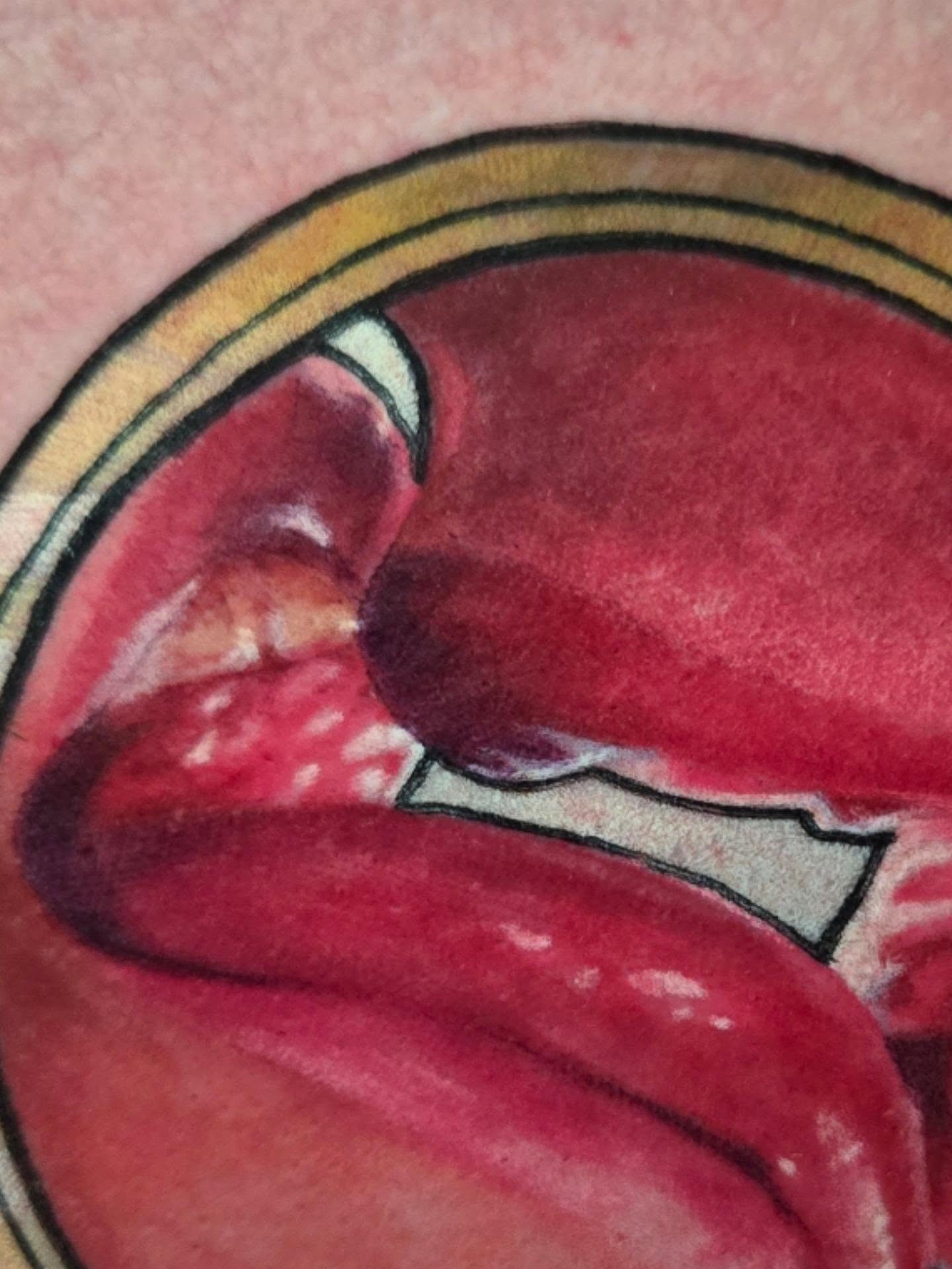 Tattoo by @rowdyroosterink โ realism
