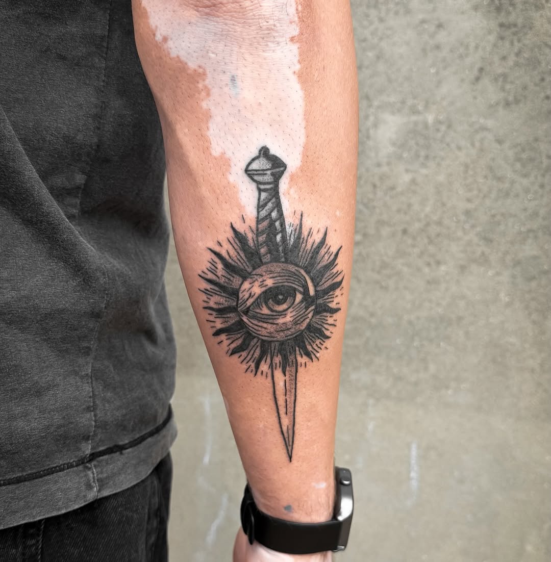 Tattoo by @ombre_mystic — black_and_grey, illustrative