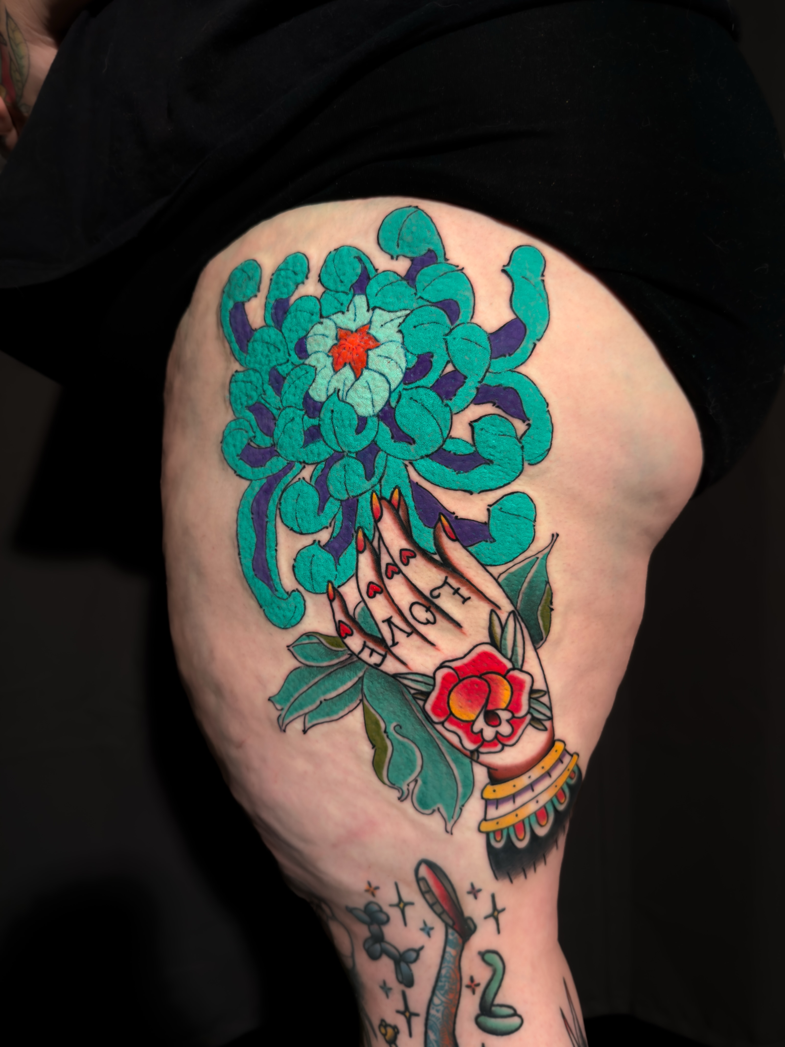 Tattoo by @theredcrownmagic — american_traditional
