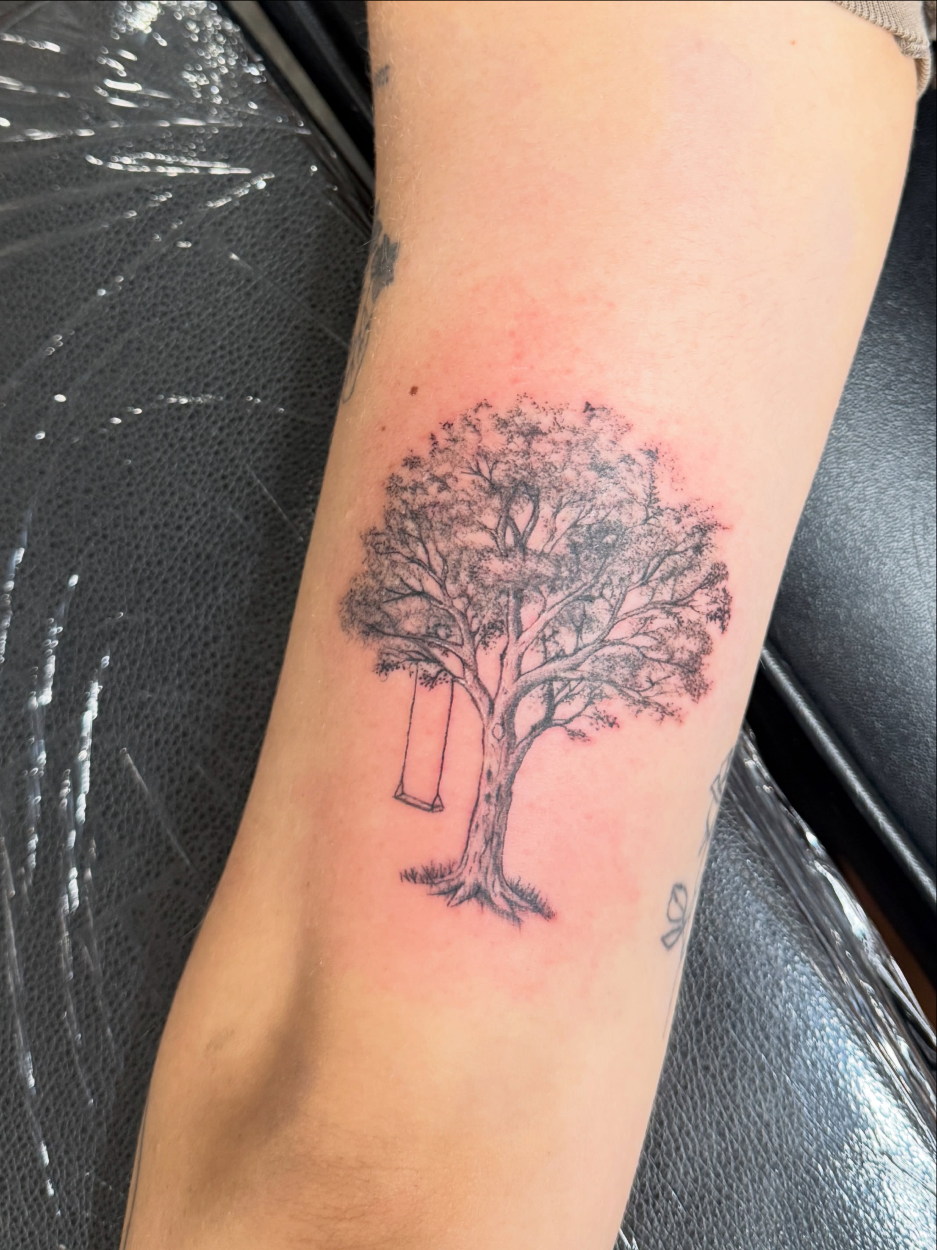 Tattoo by @emogirlink โ black_and_grey