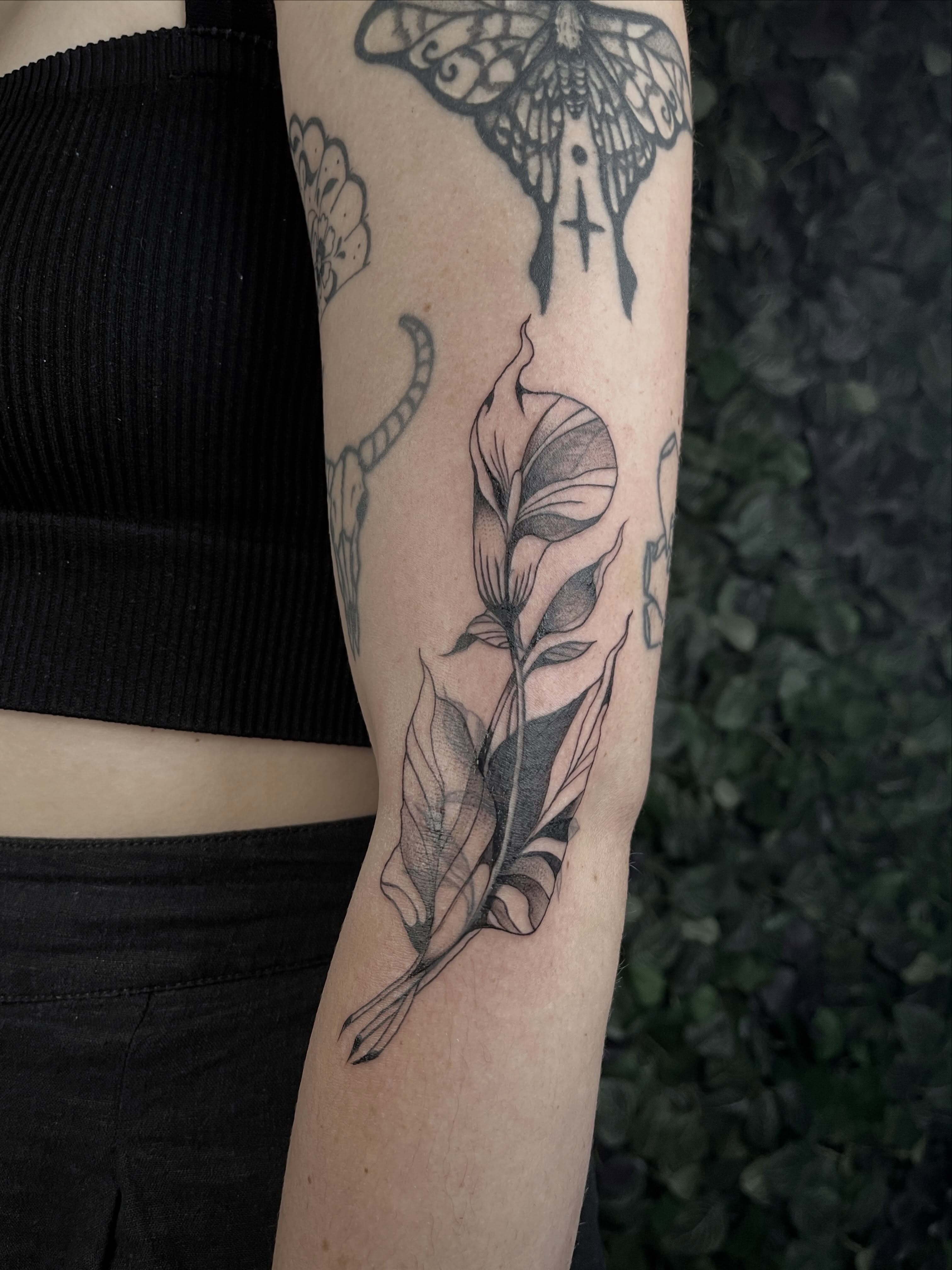 Tattoo by @pineneedlestattoo — black_and_grey, geometric