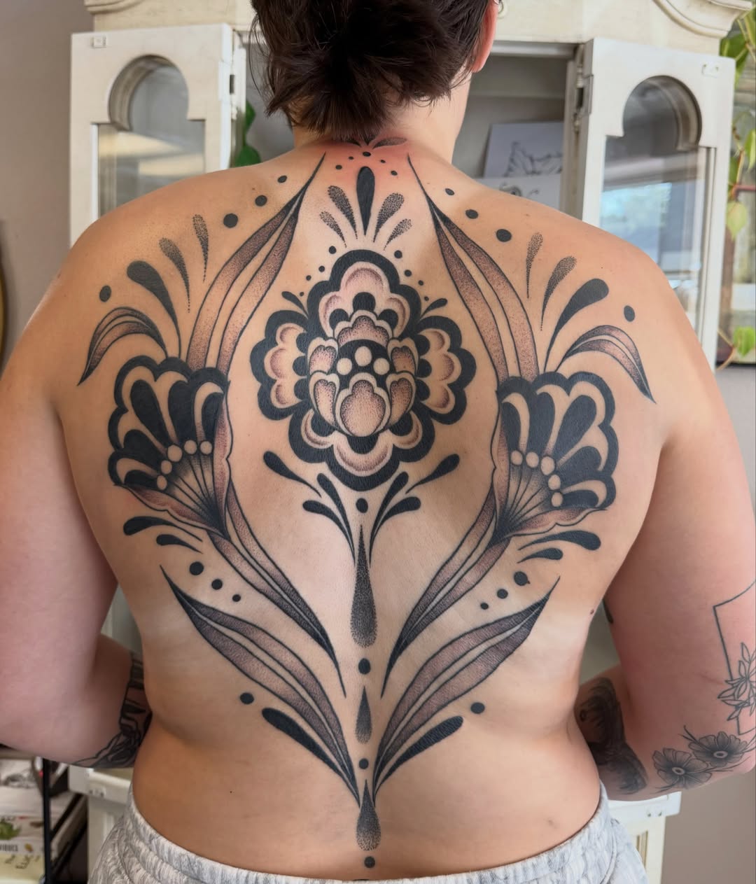 Tattoo by @elliemac.tattoos — black_and_grey