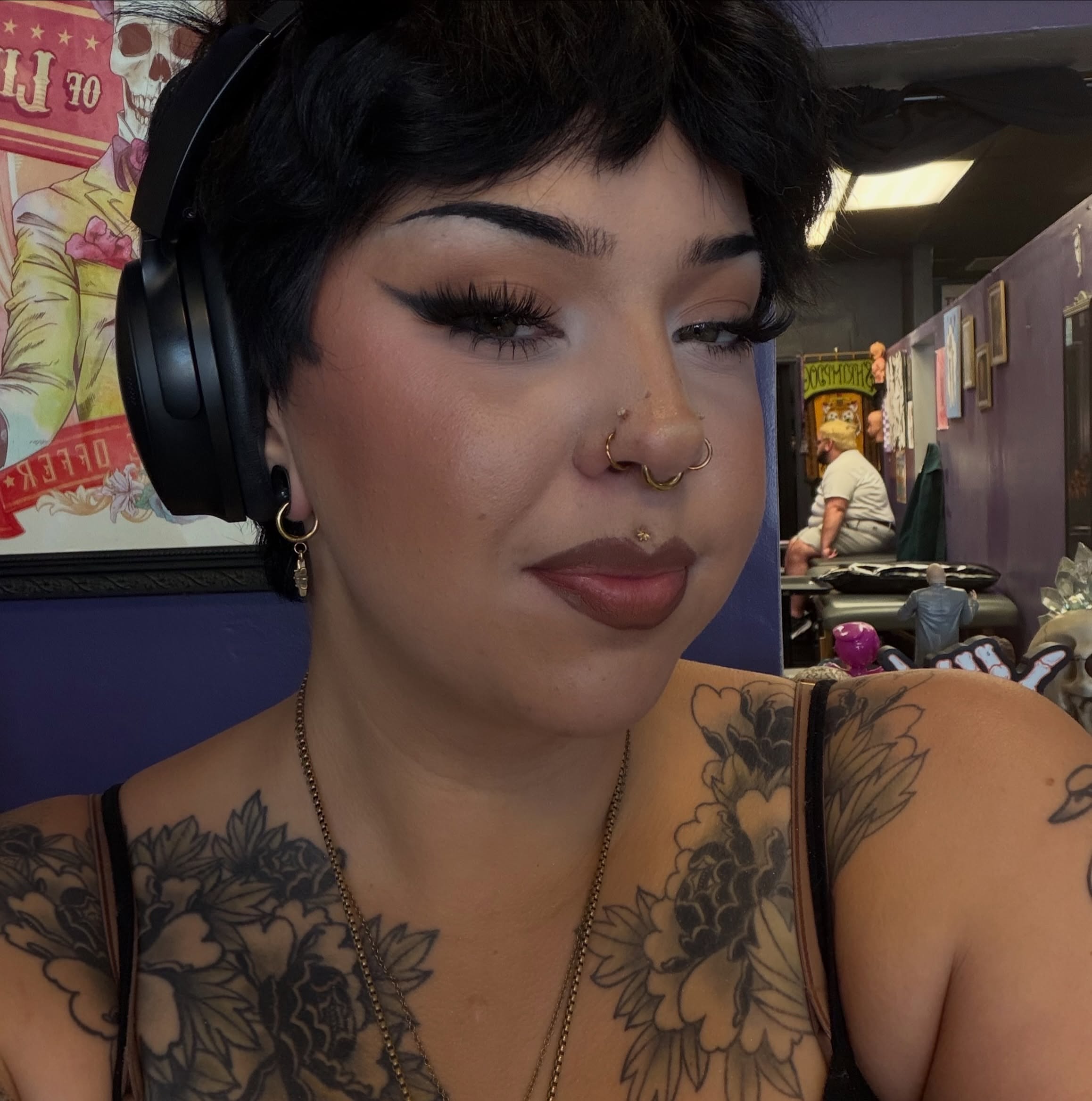 Floral black and grey tattoo on the chest by Carly🪲 greensboro tattoo artist, Greensboro, North Carolina