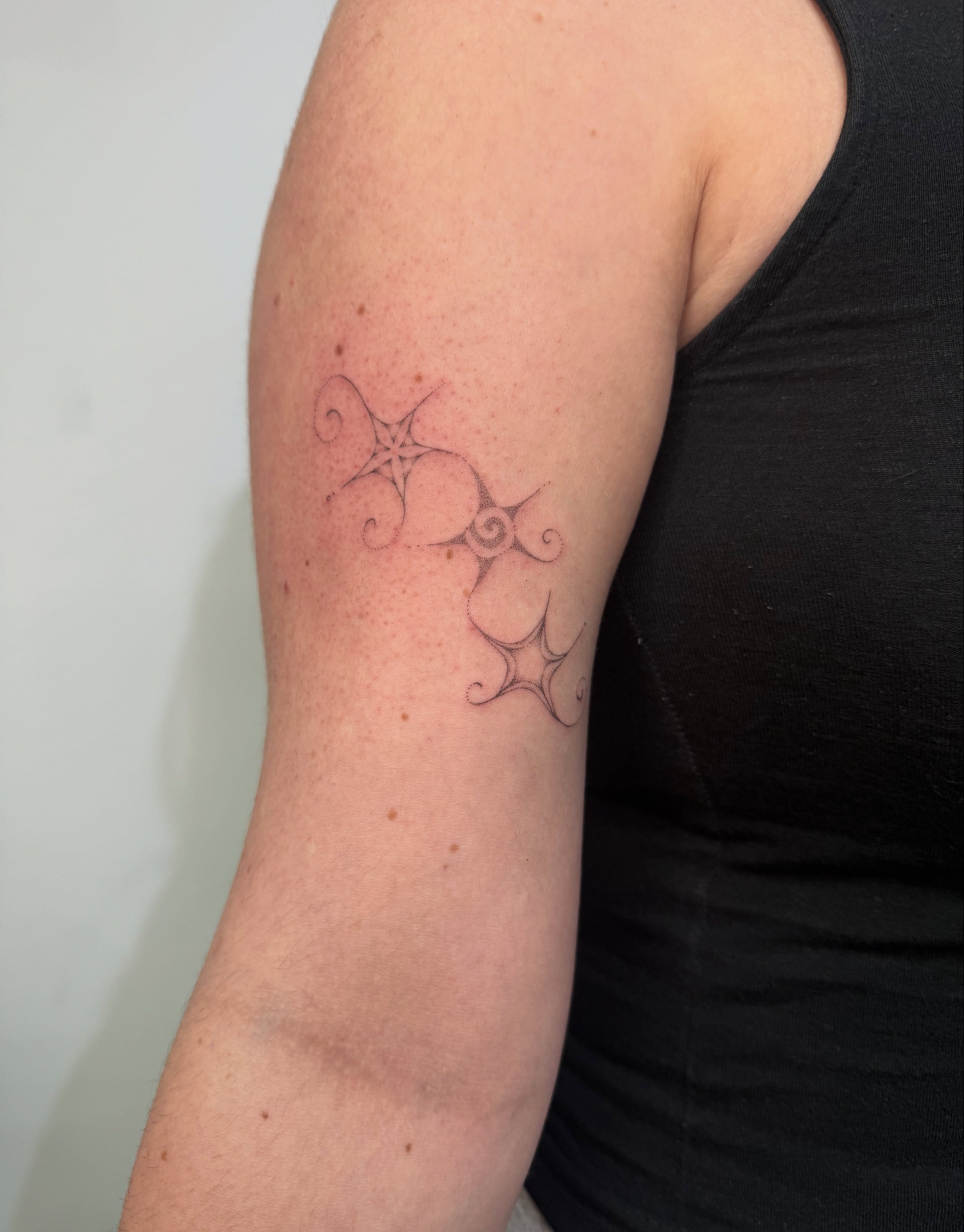 Tattoo by @so0mps — geometric