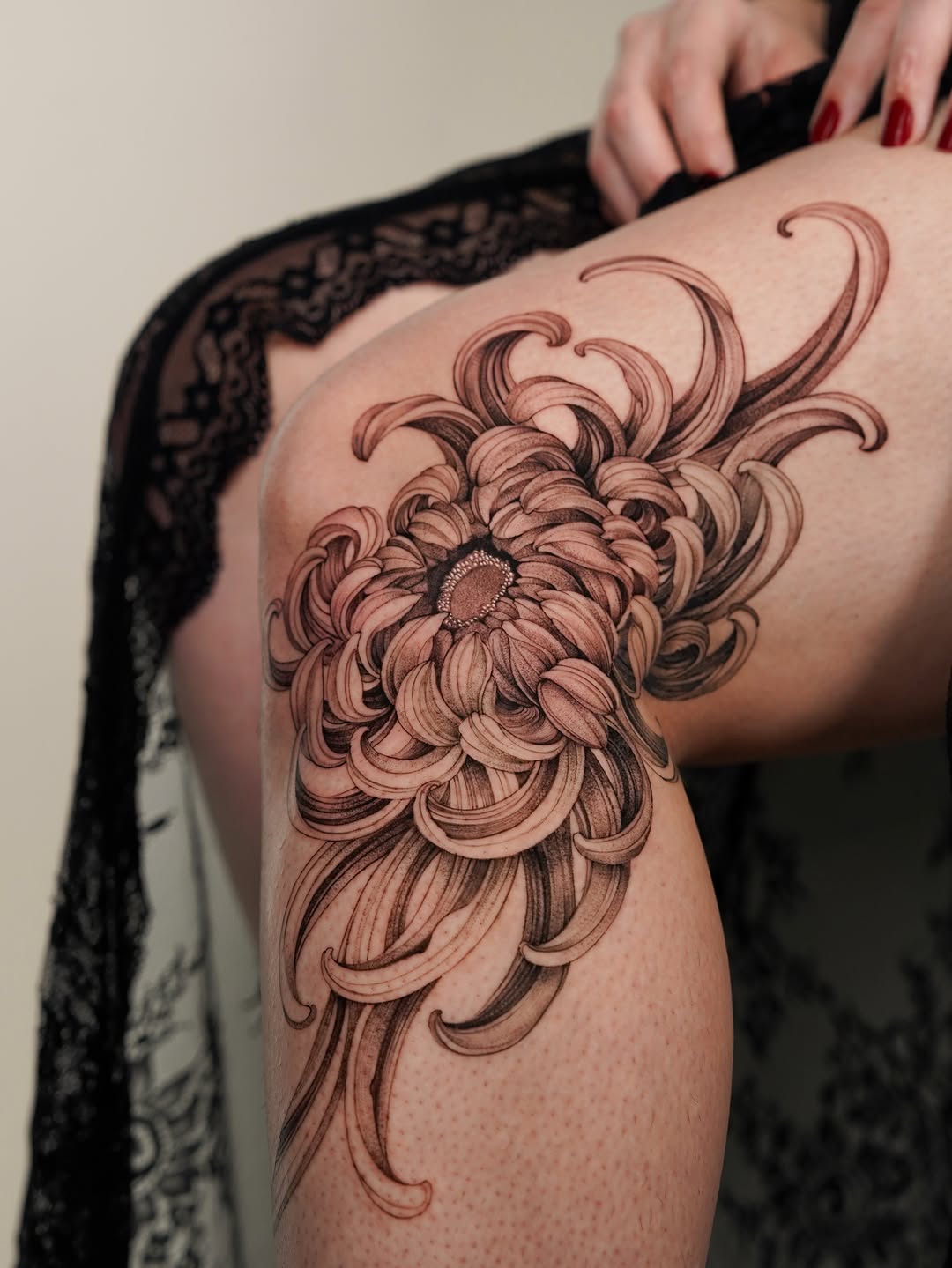 Tattoo by @tinnasole — black_and_grey, realism