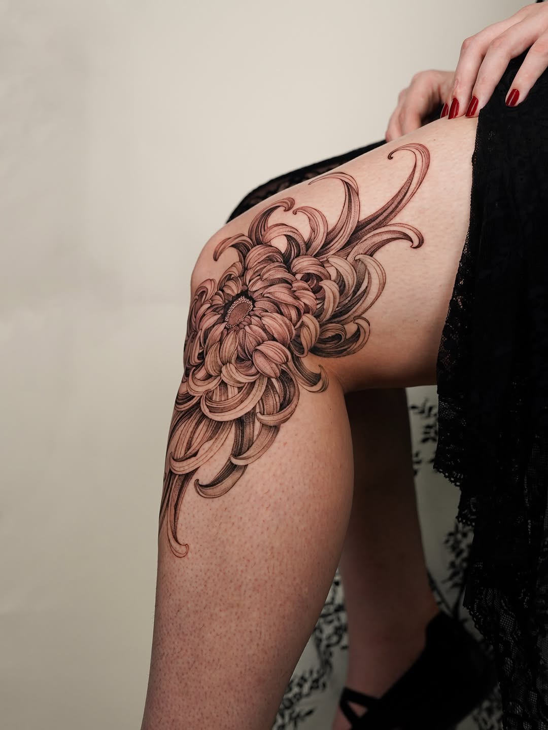 Tattoo by @tinnasole — black_and_grey, realism