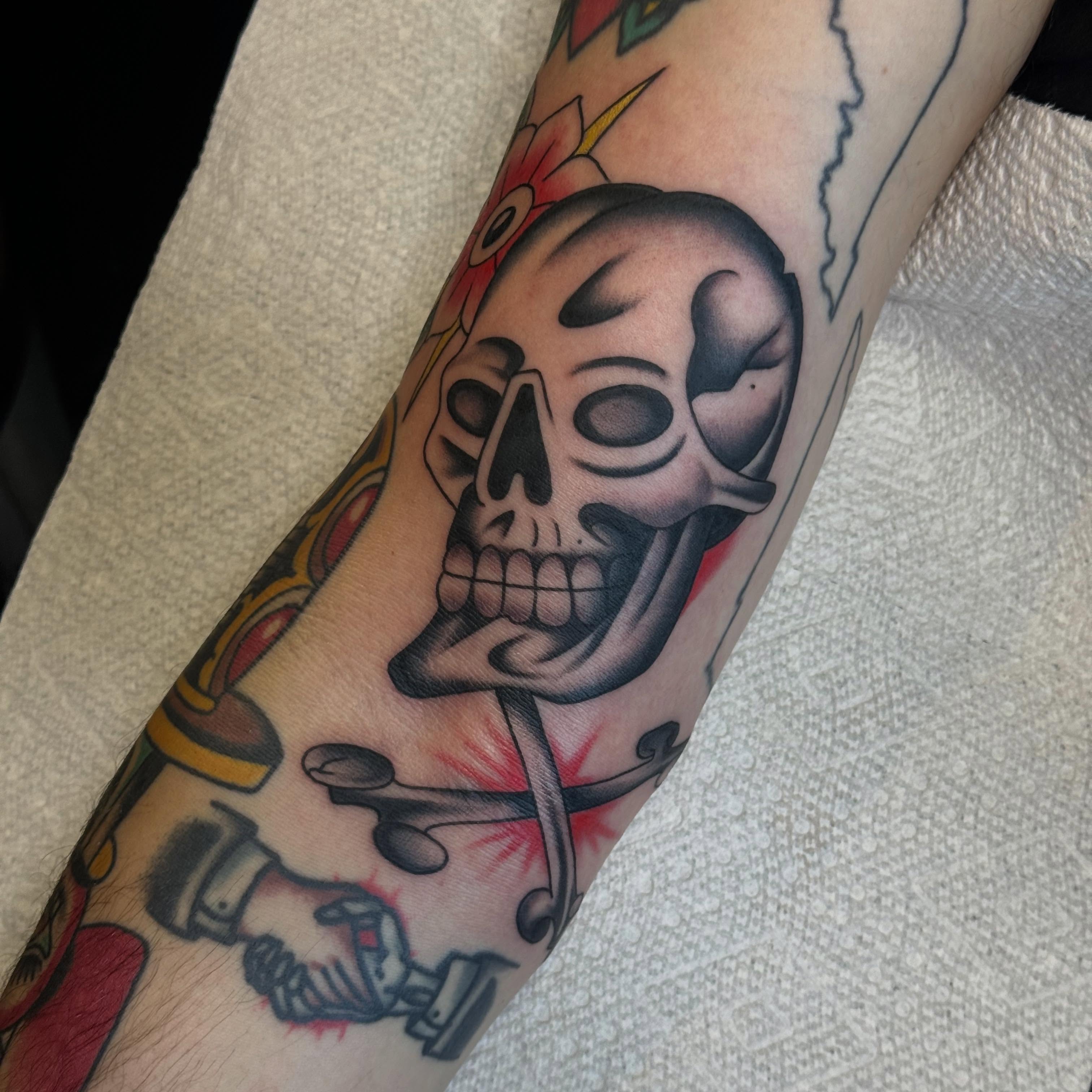 Tattoo by @thekidevantattoos — american_traditional