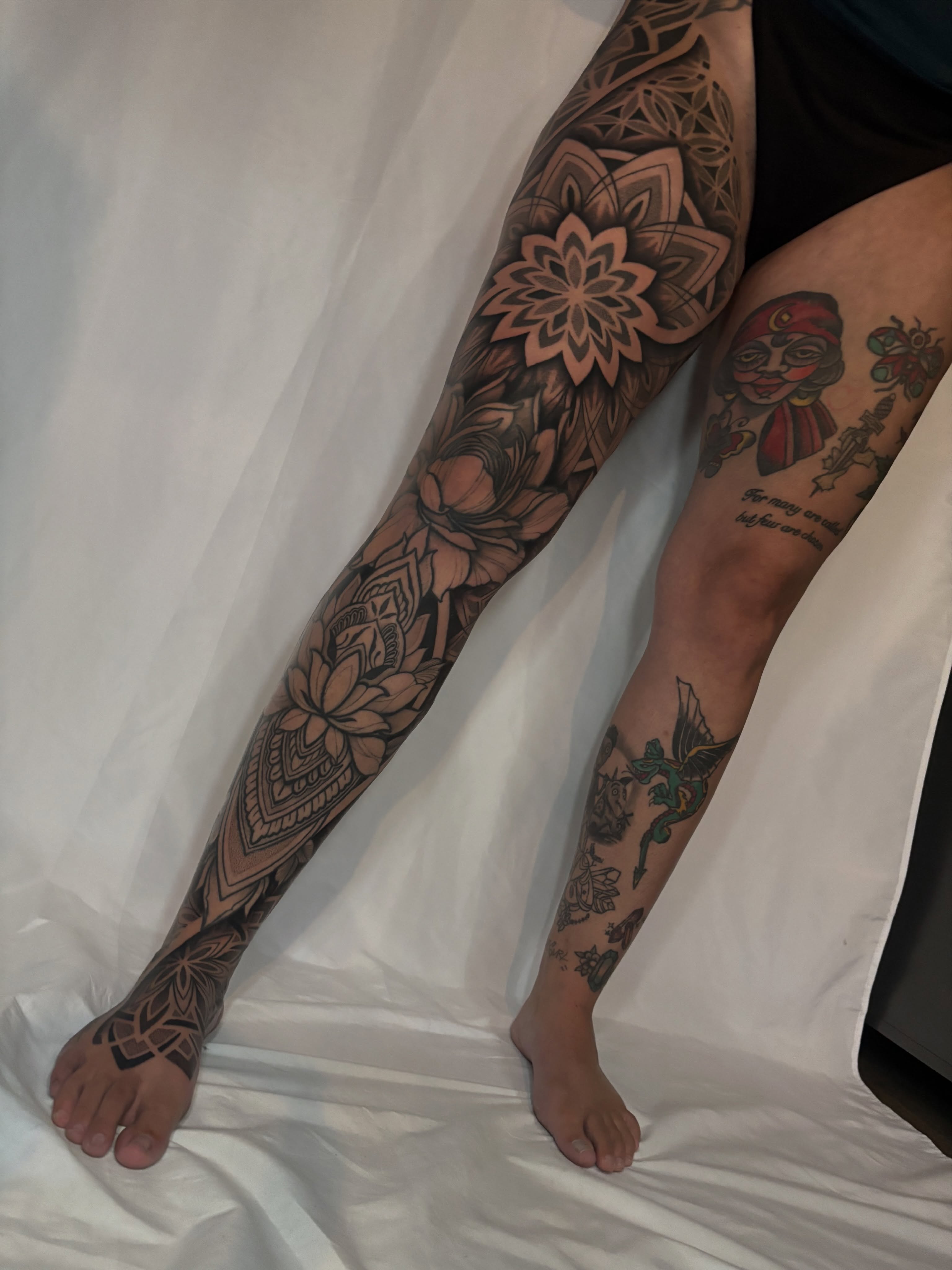 Tattoo by @mitchin.tattoos — black_and_grey, geometric