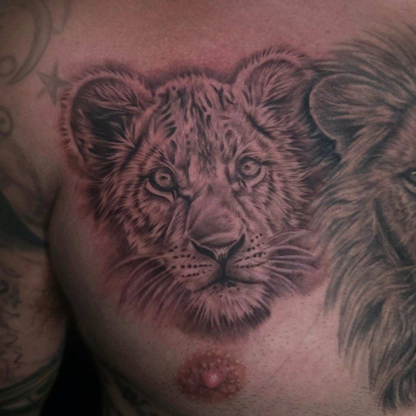 Tattoo by @_kosta_o — realism