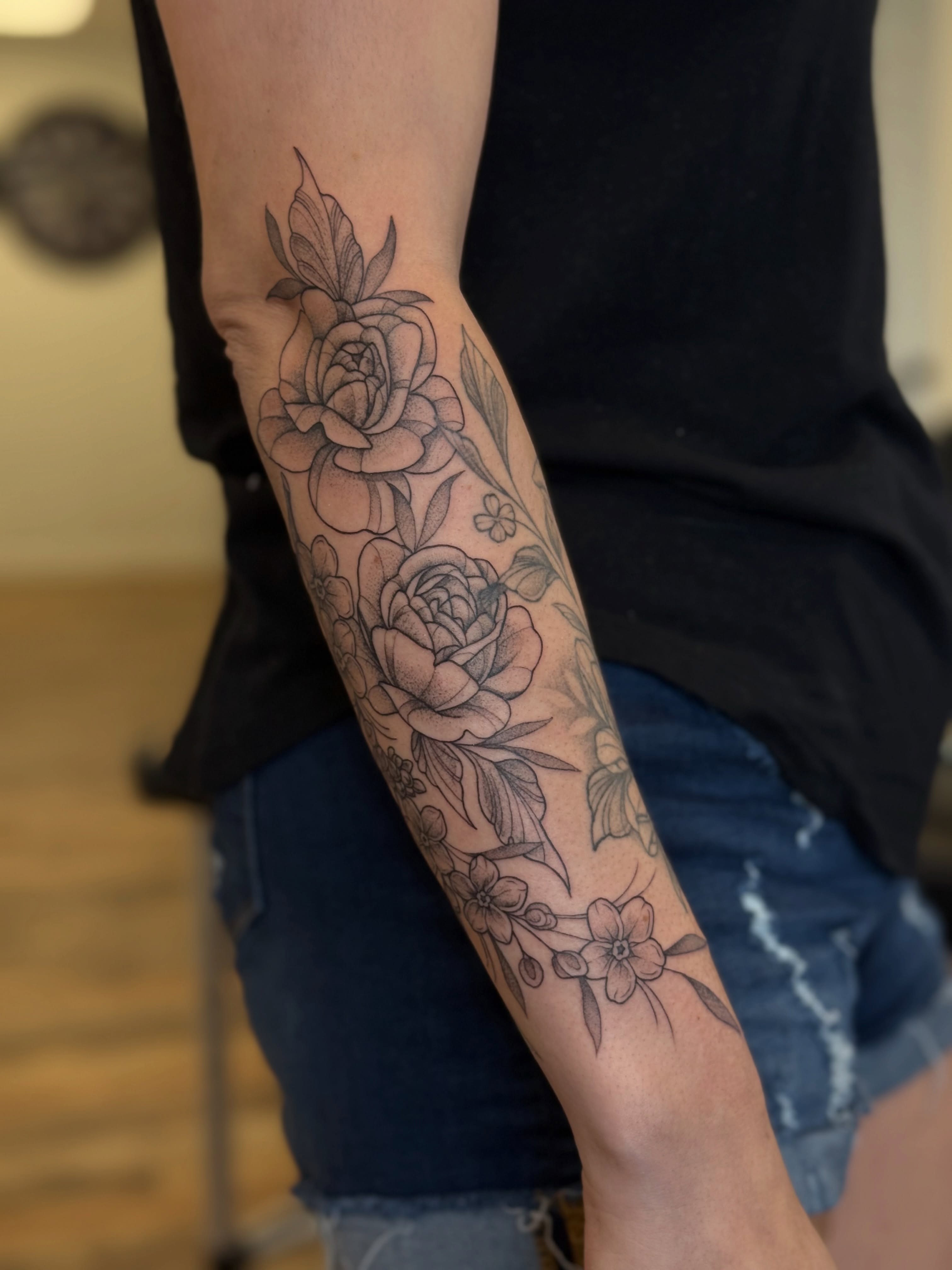Tattoo by @girlypoptattoos — black_and_grey