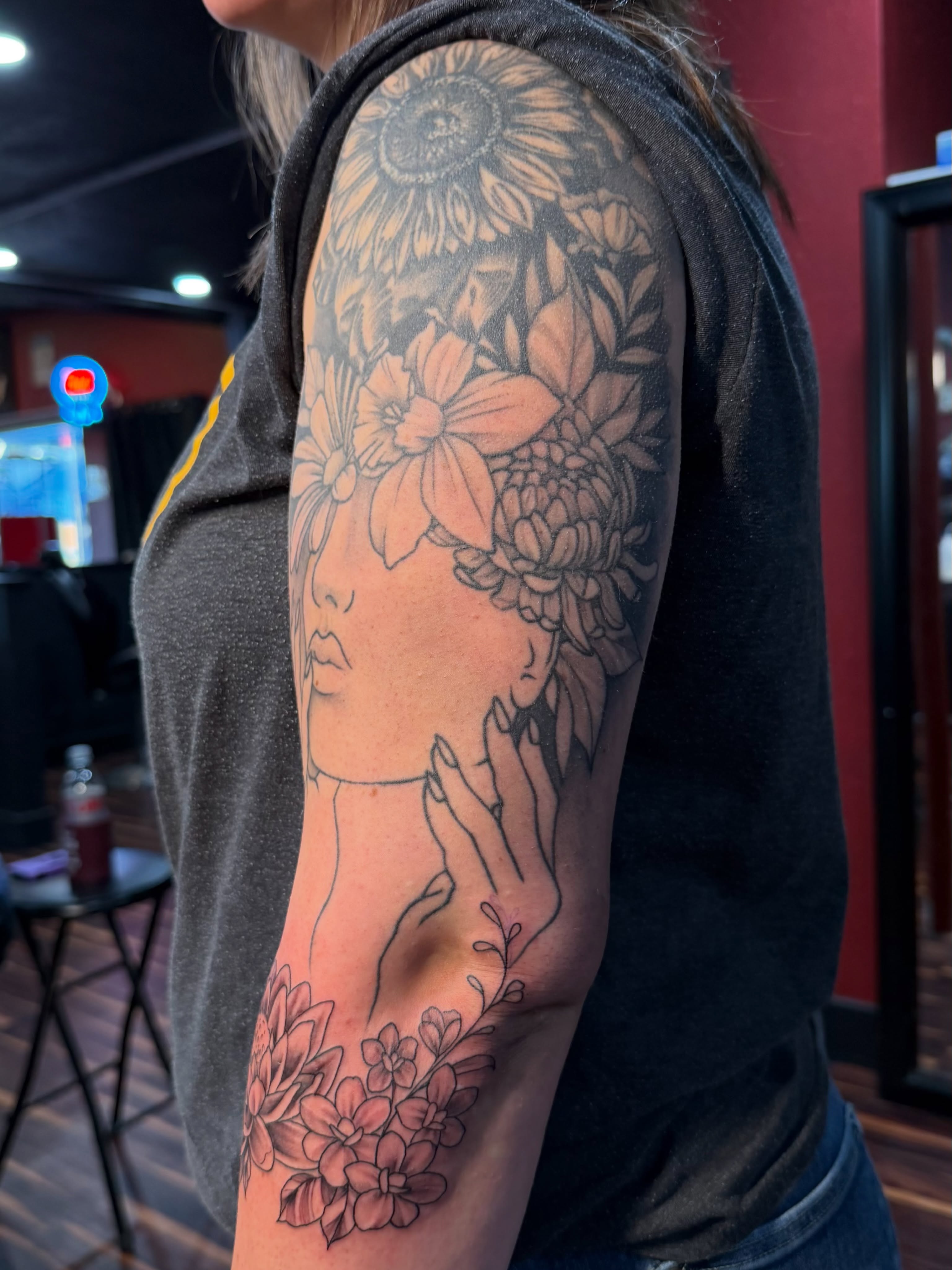 Tattoo by @tyannecherise — black_and_grey, realism
