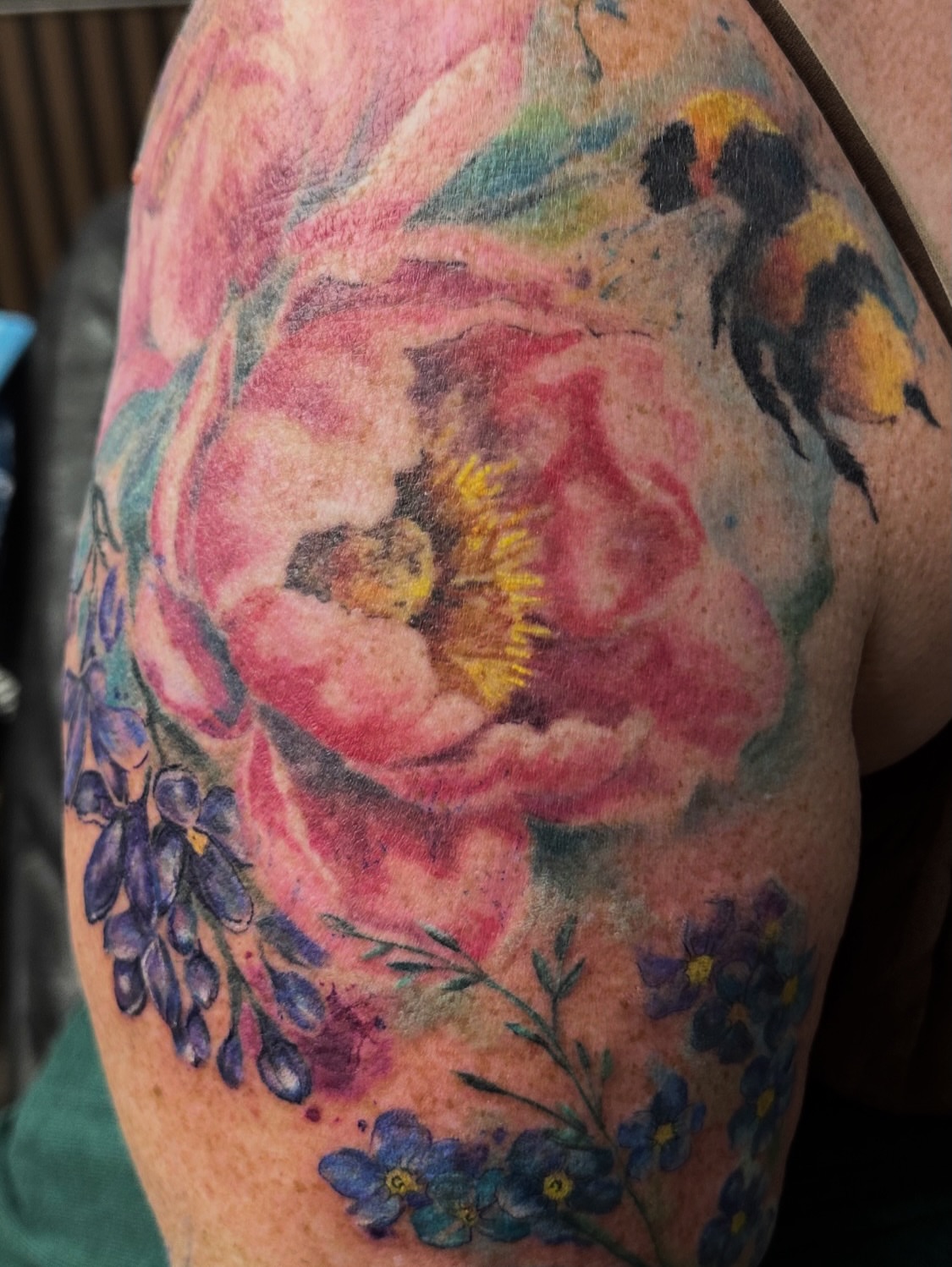Tattoo by @suzentattoozen — watercolor