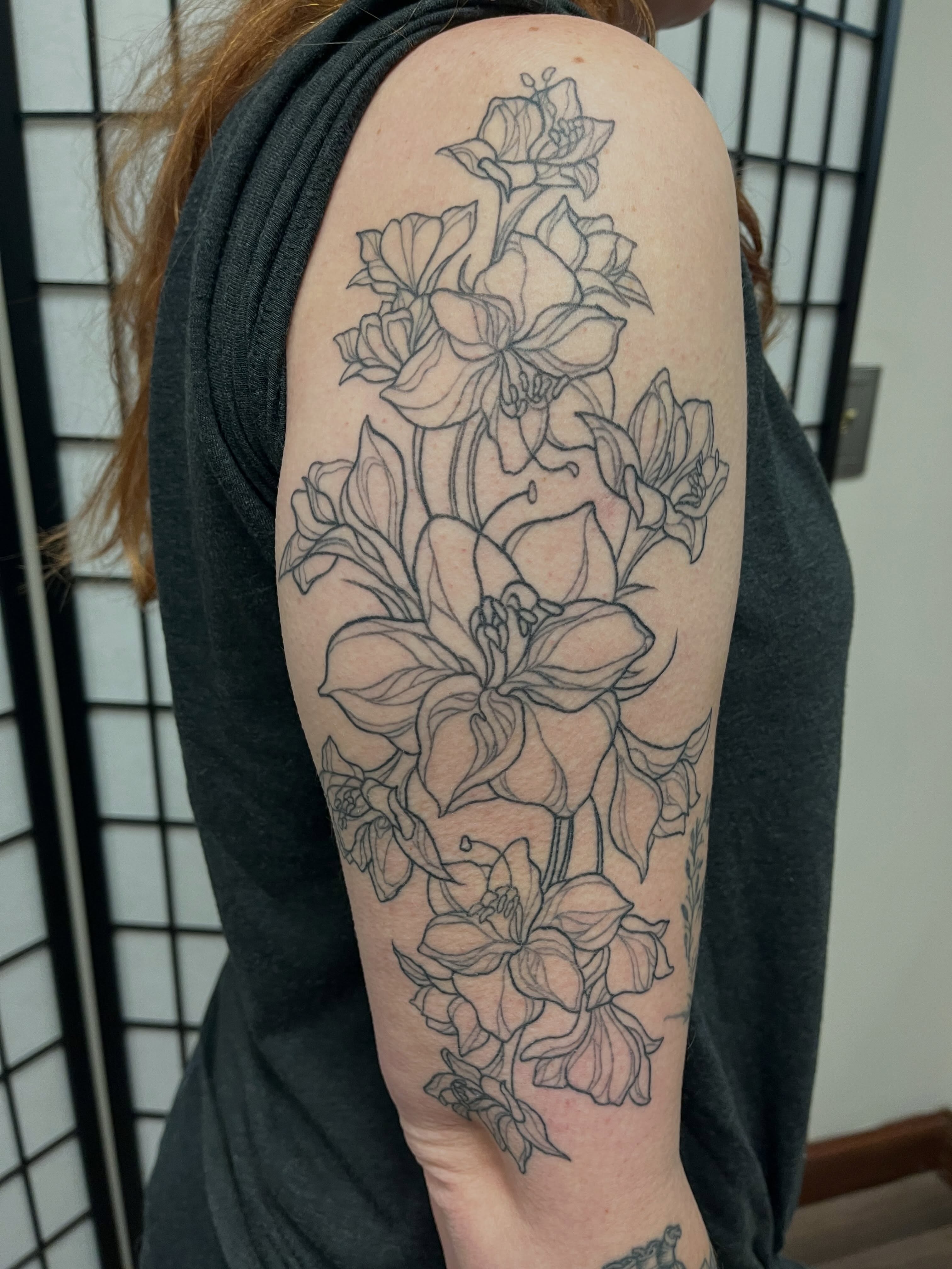 Tattoo by @lauryntattoos — black_and_grey
