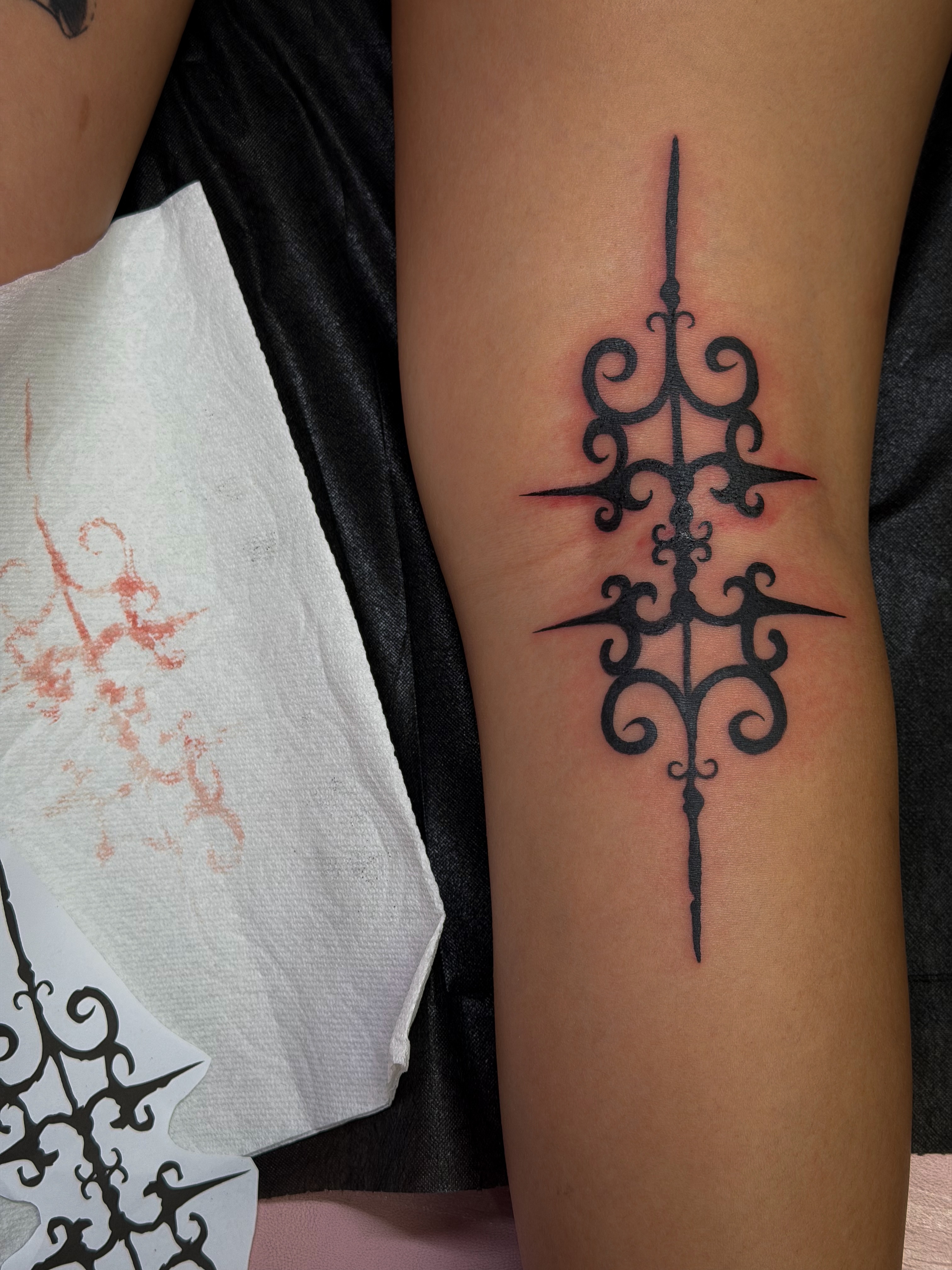 Scrollwork ornamental tattoo on the forearm by Tattoo Artist X Kamm, Salt Lake City, Utah