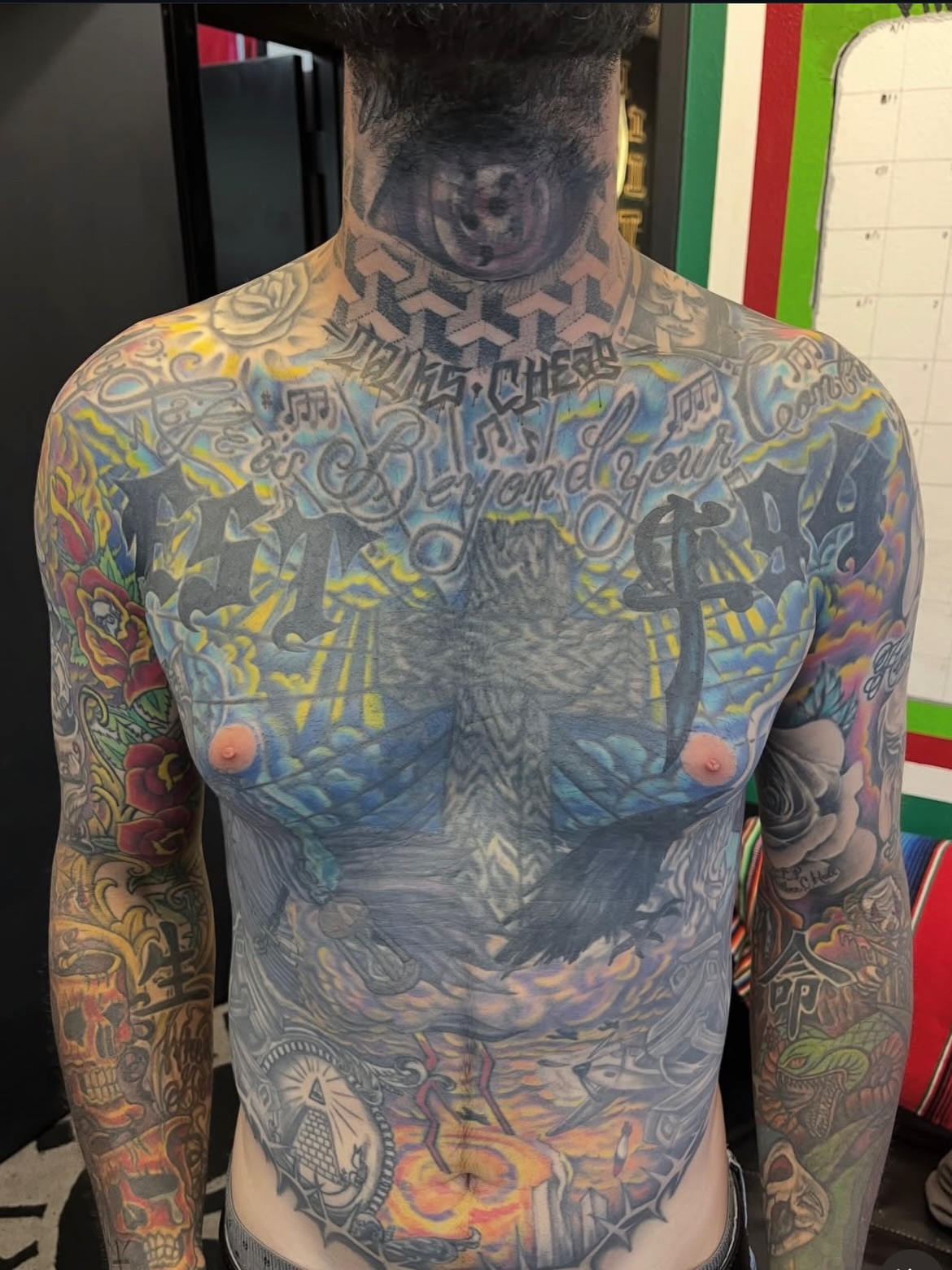 Tattoo by @kwetextatuajes — american_traditional, geometric