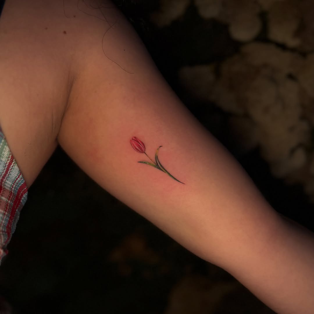 Tulip flower watercolor tattoo on the forearm by 🌸Cinthia ちゃん🌹, New York, New York