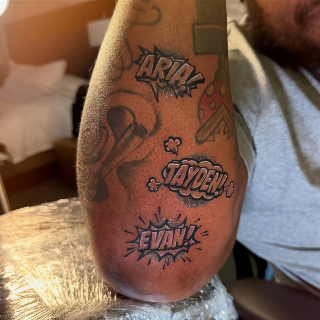 Tattoo by @candicoatedtattoos โ dotwork