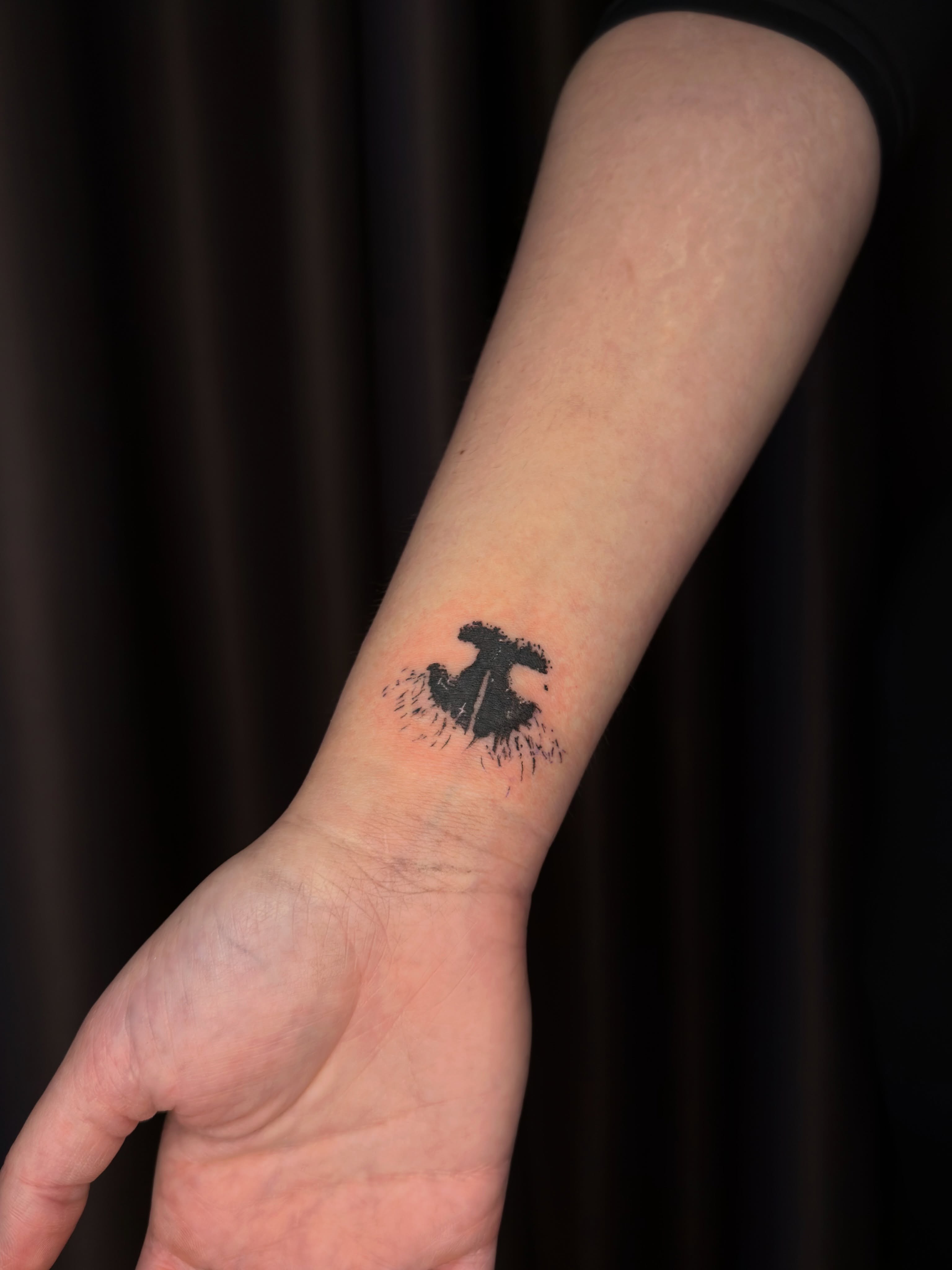 Tattoo by @heliast.tattoos — black_and_grey