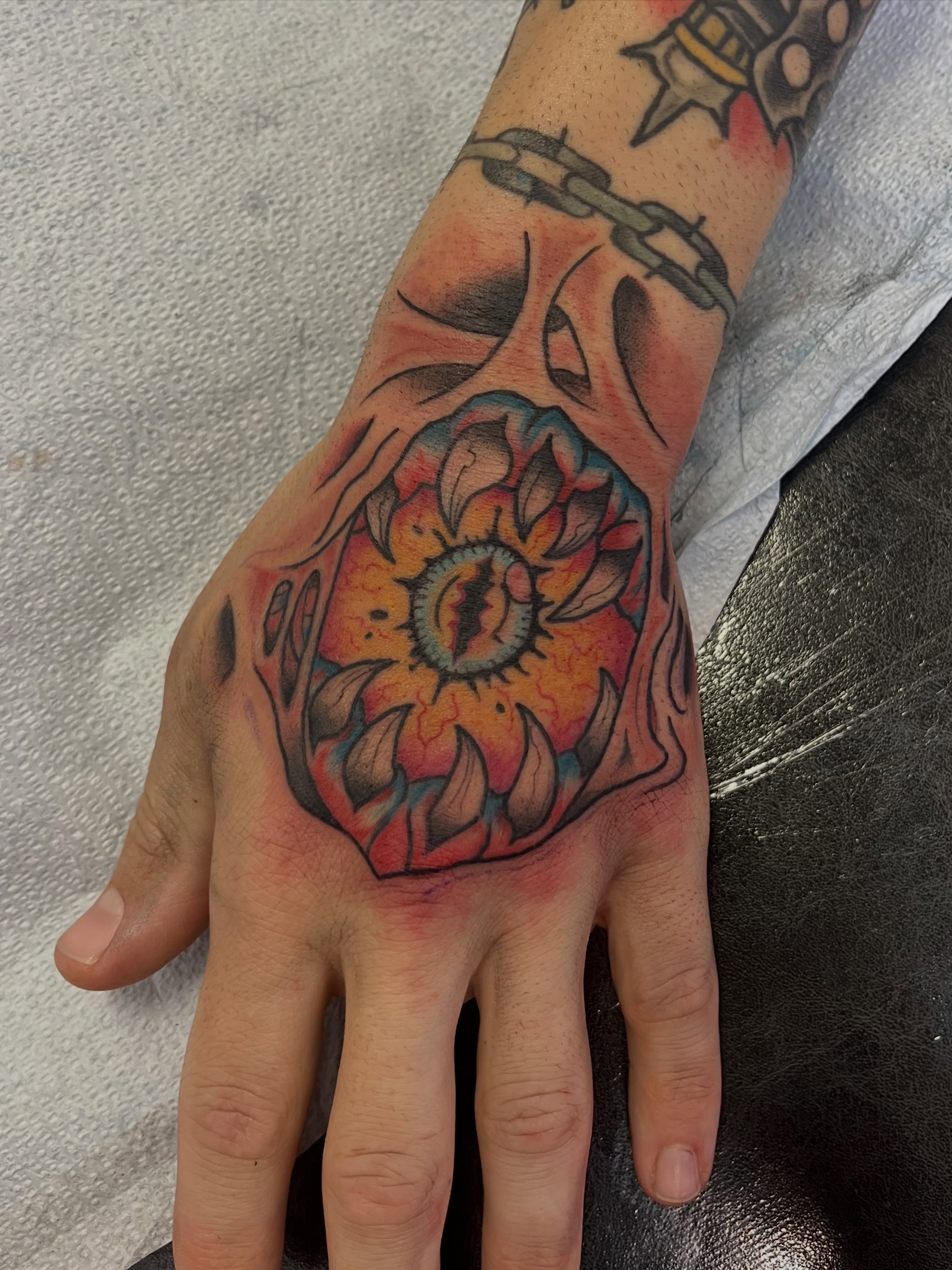 Floral mandala neo-traditional tattoo on the hand by Lacey B, Portland, Oregon