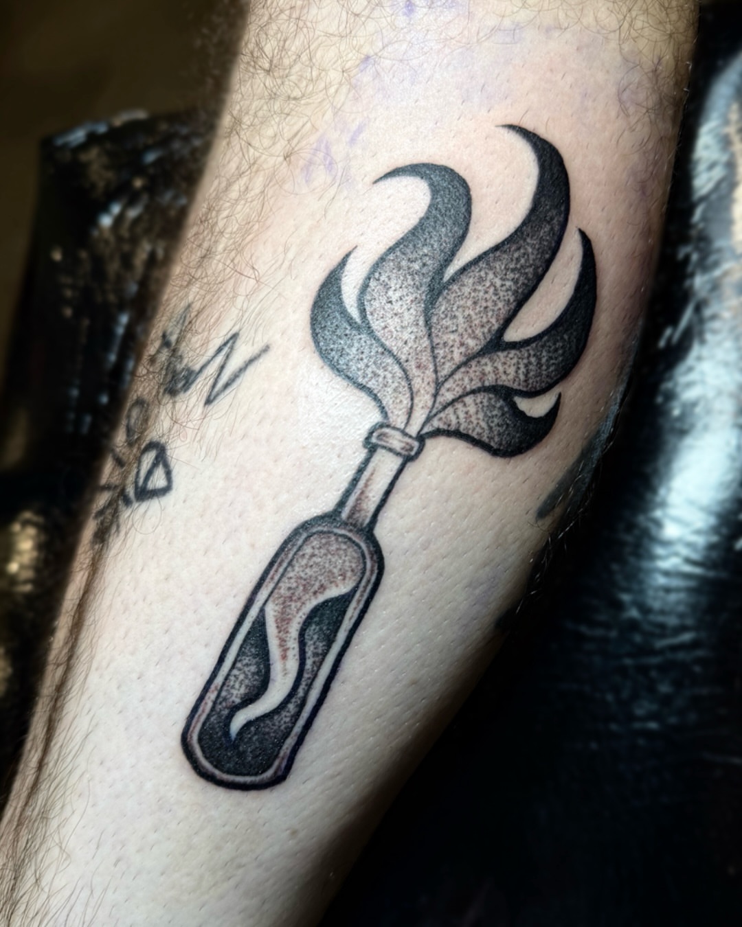 Tattoo by @kuntrevolution — dotwork