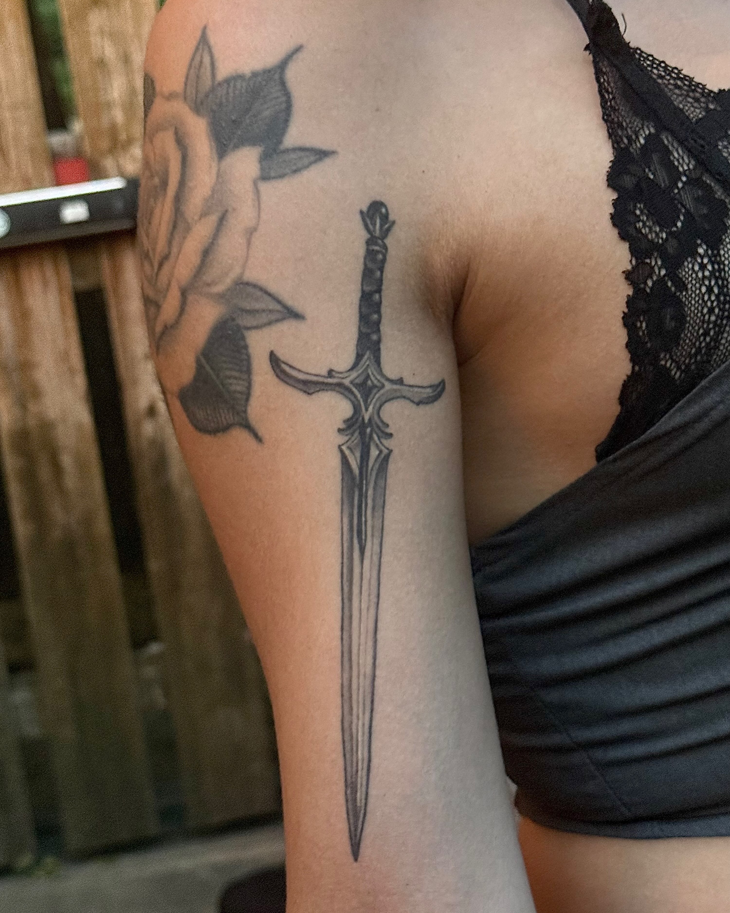 Tattoo by @pixisoda โ black_and_grey