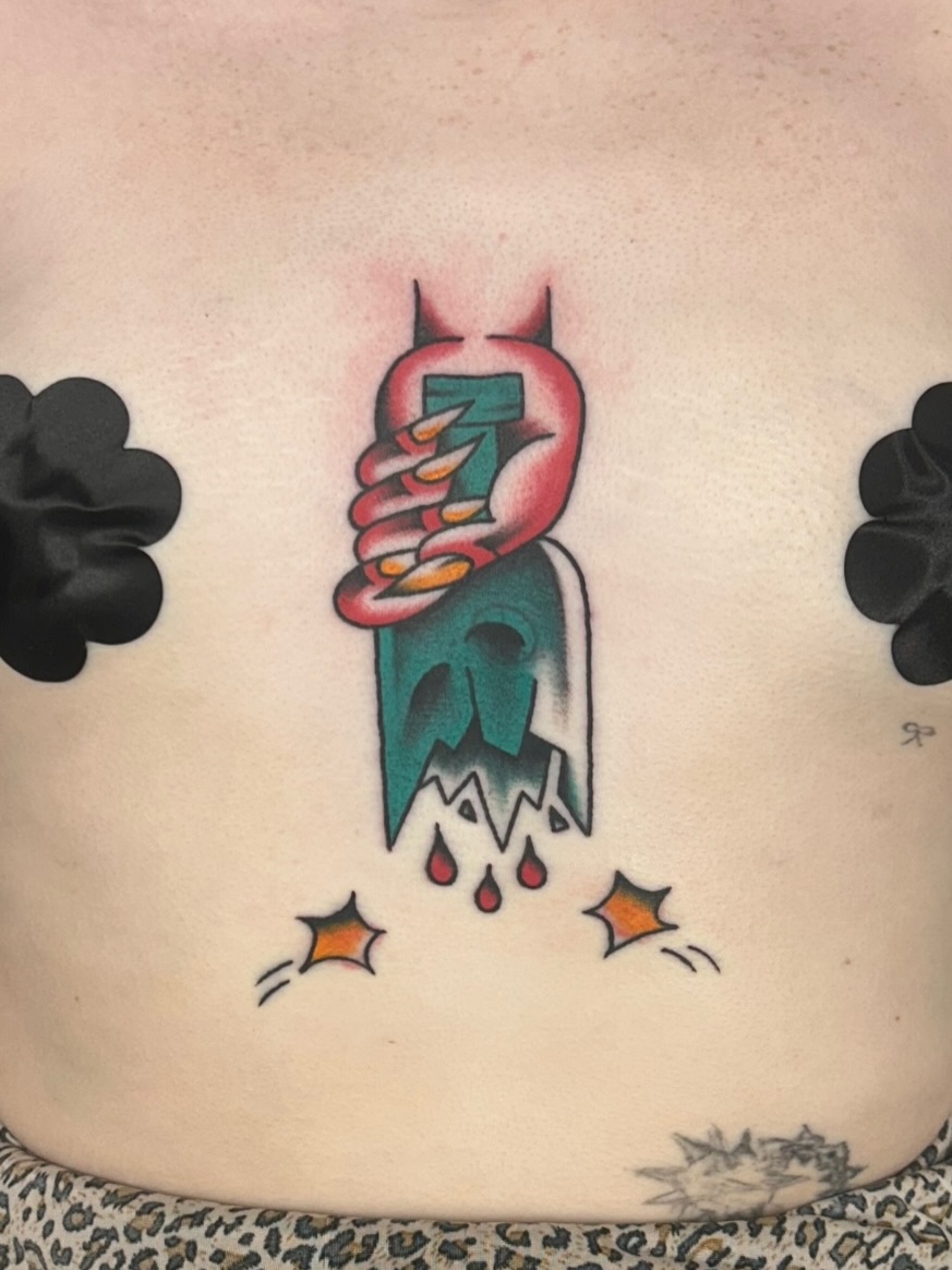 Hand with nails American traditional tattoo on the torso by ๐๐ข๐ฉ๐๐ซ๐ฆ๐ข ๐๐ฌ๐ซ๐ก๐๐ถ๐ฆ
โจ