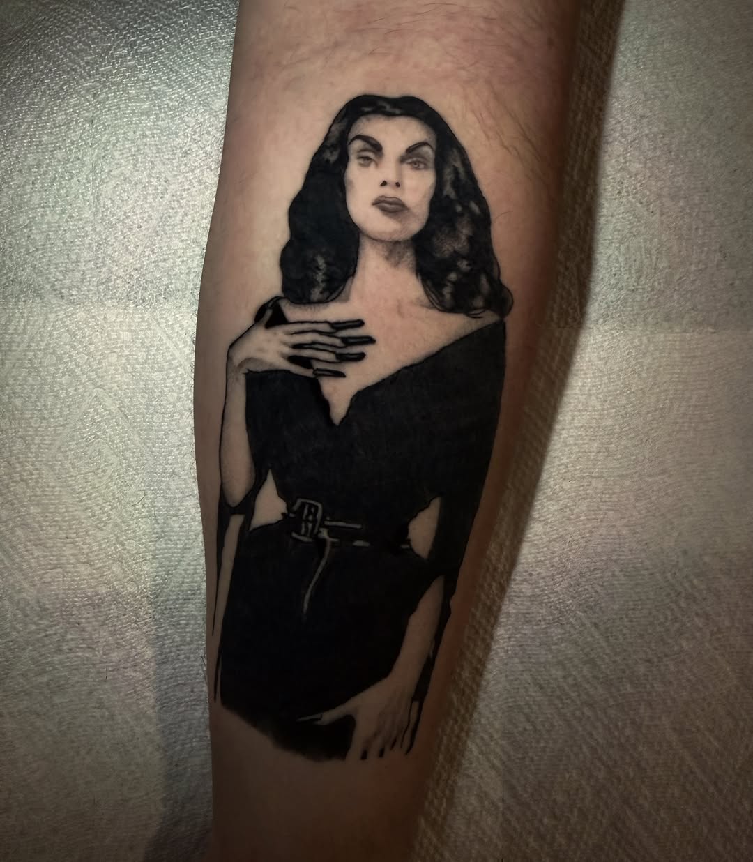Tattoo by @dominiquedarko — black_and_grey